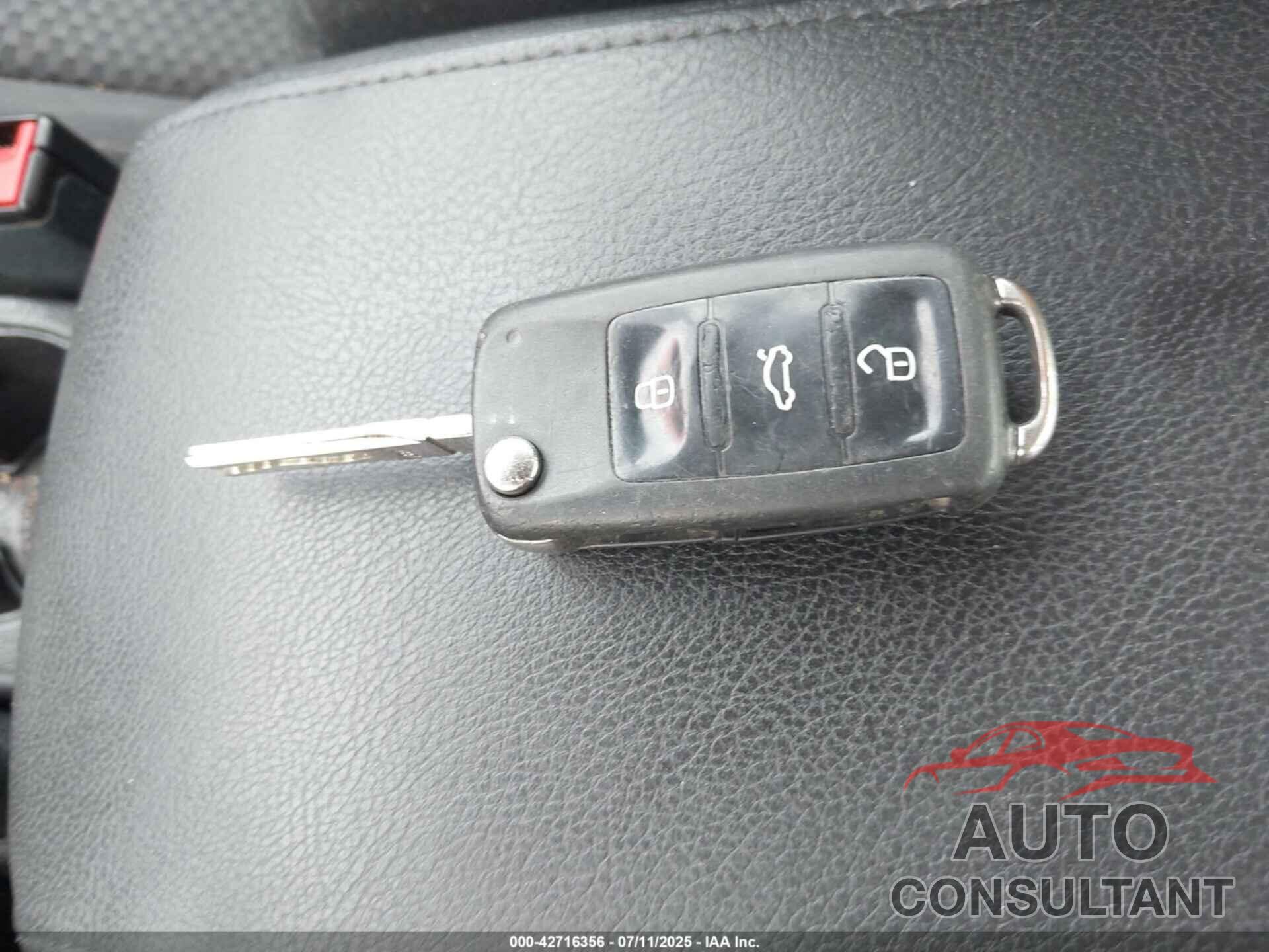 VOLKSWAGEN JETTA 2014 - 3VW1K7AJ9EM390158