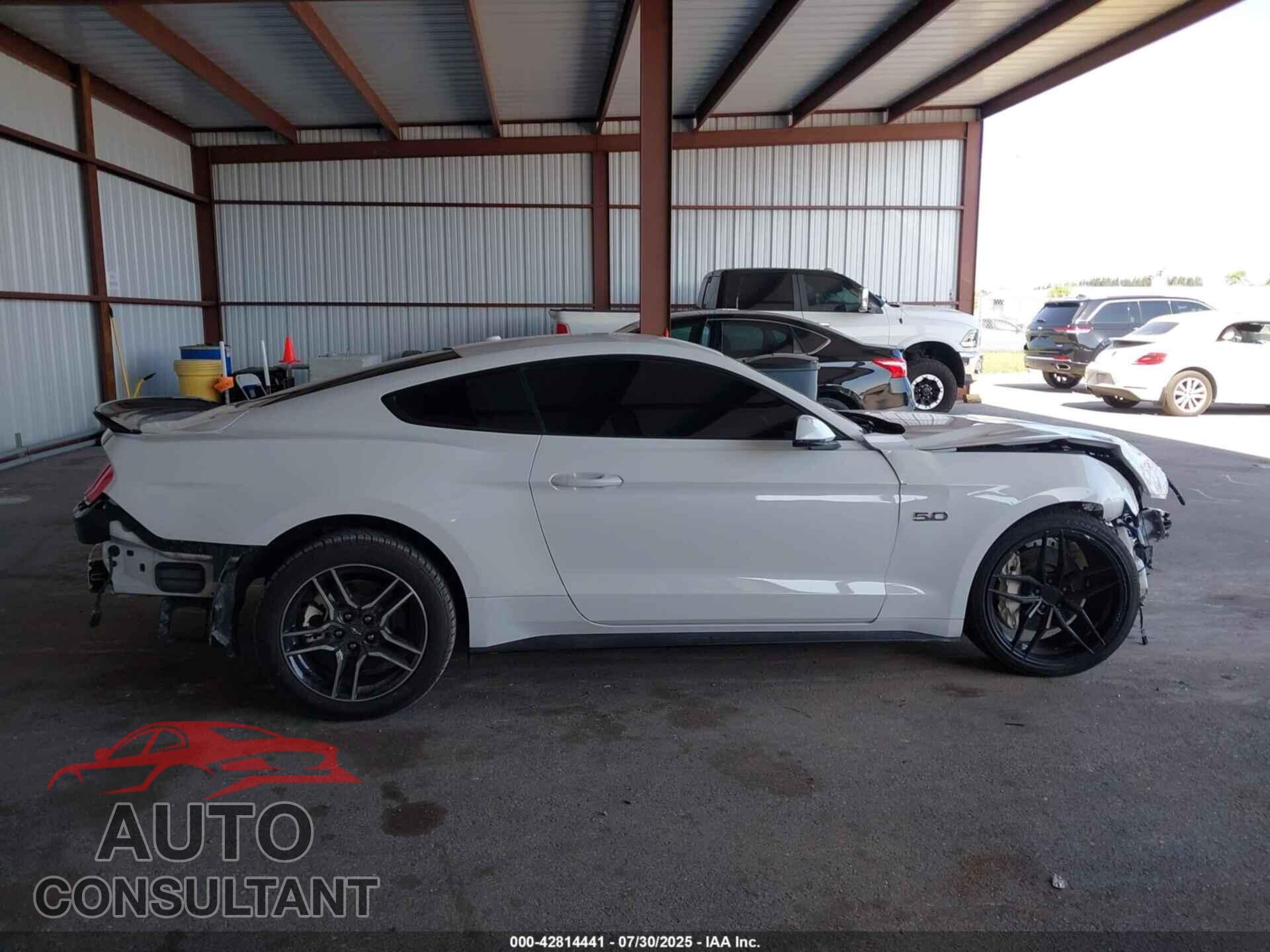 FORD MUSTANG 2018 - 1FA6P8CF2J5158967