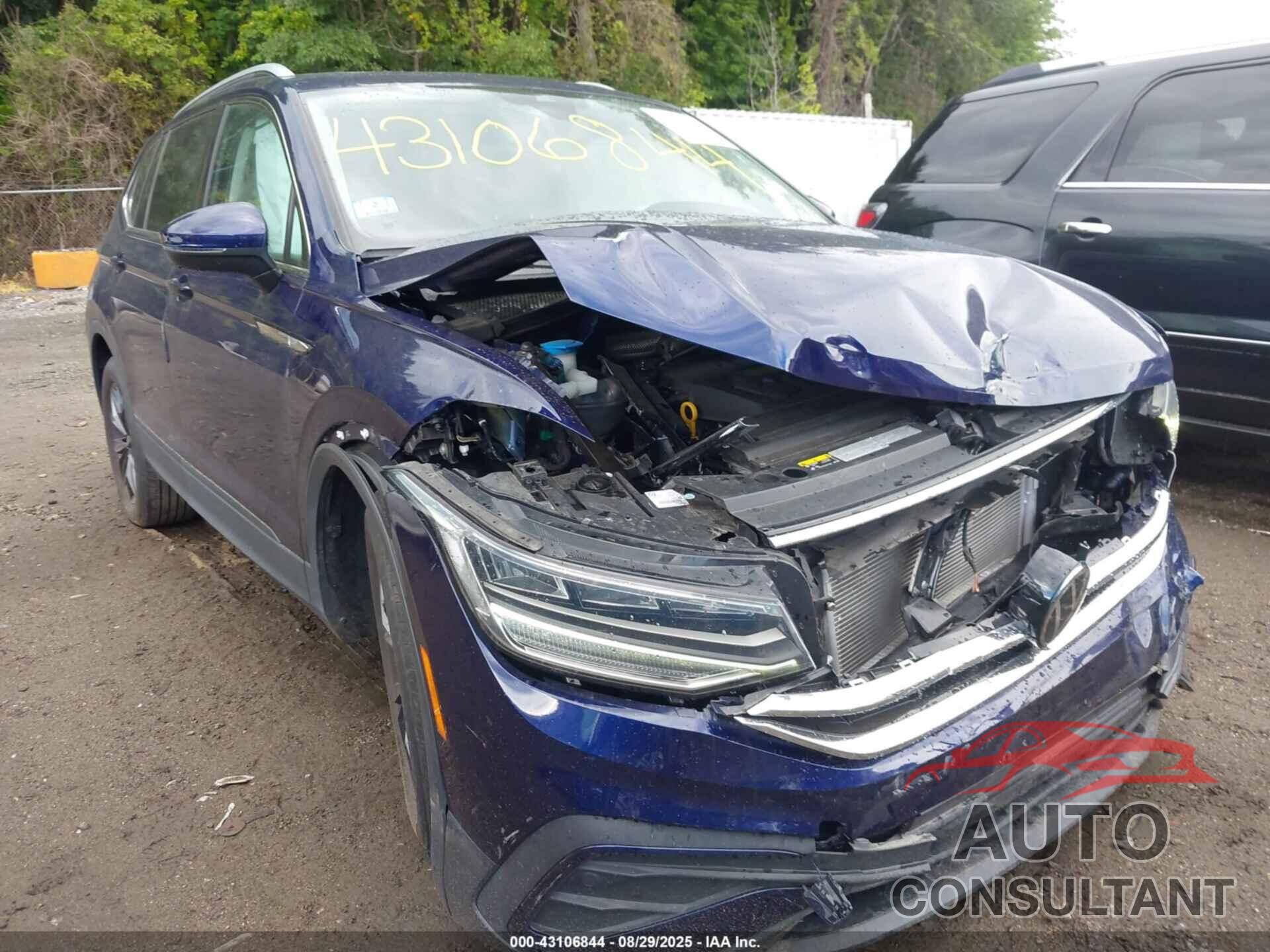VOLKSWAGEN TIGUAN 2022 - 3VV2B7AX3NM043163