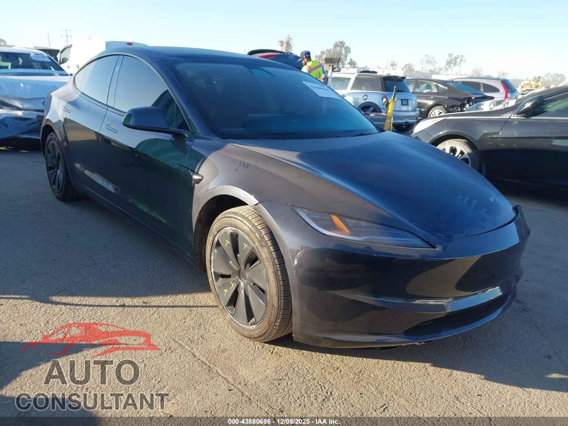 TESLA MODEL 3 2024 - 5YJ3E1EAXRF747934