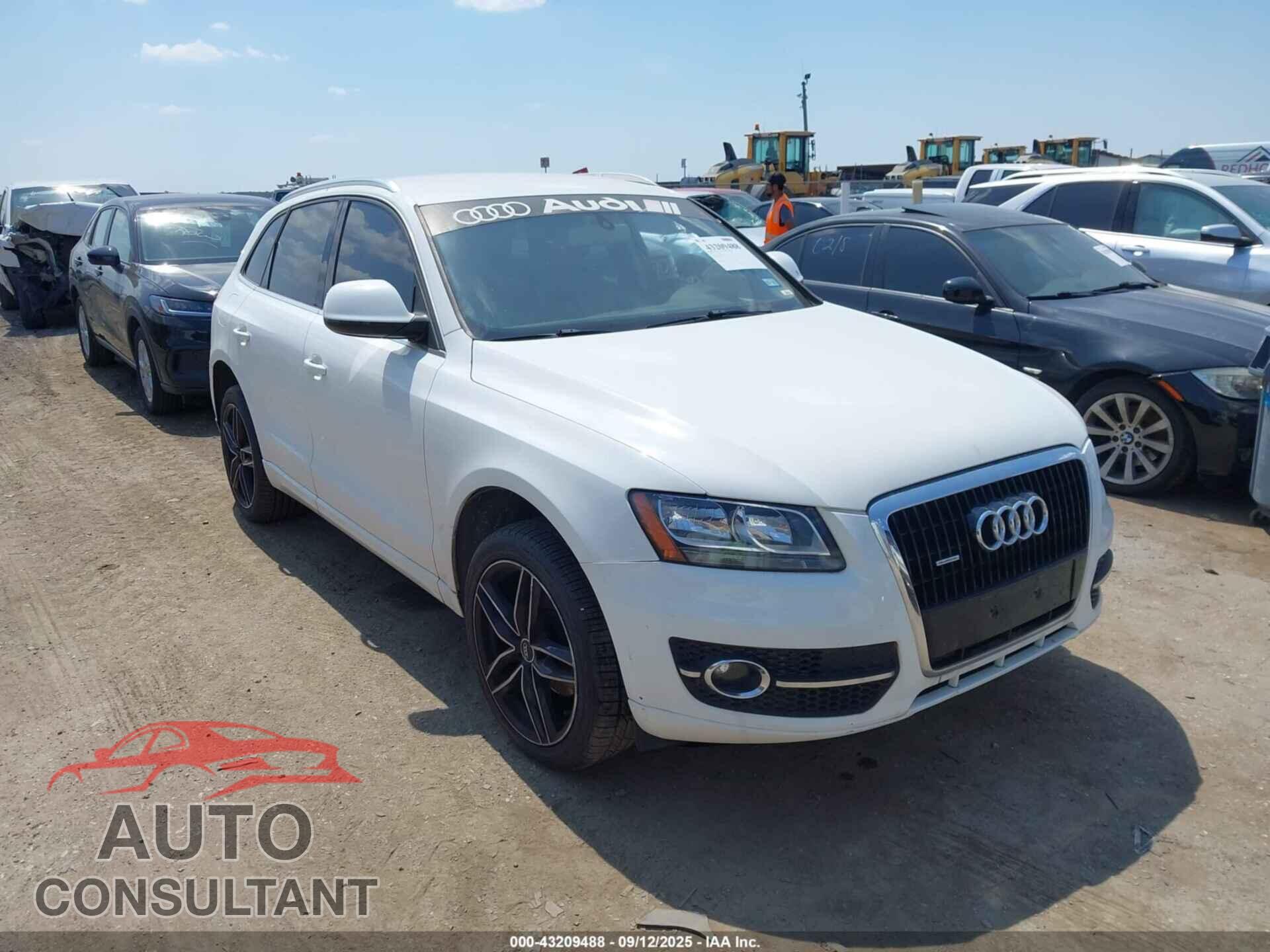 AUDI Q5 2011 - WA1CFAFP4BA041437