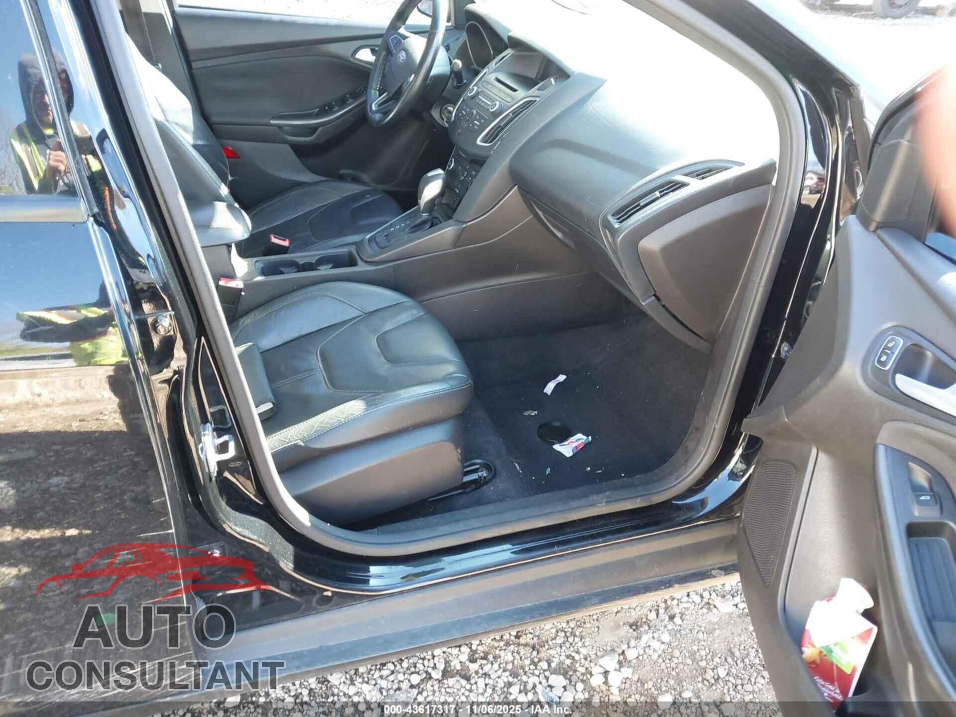 FORD FOCUS 2016 - 1FADP3F23GL299540
