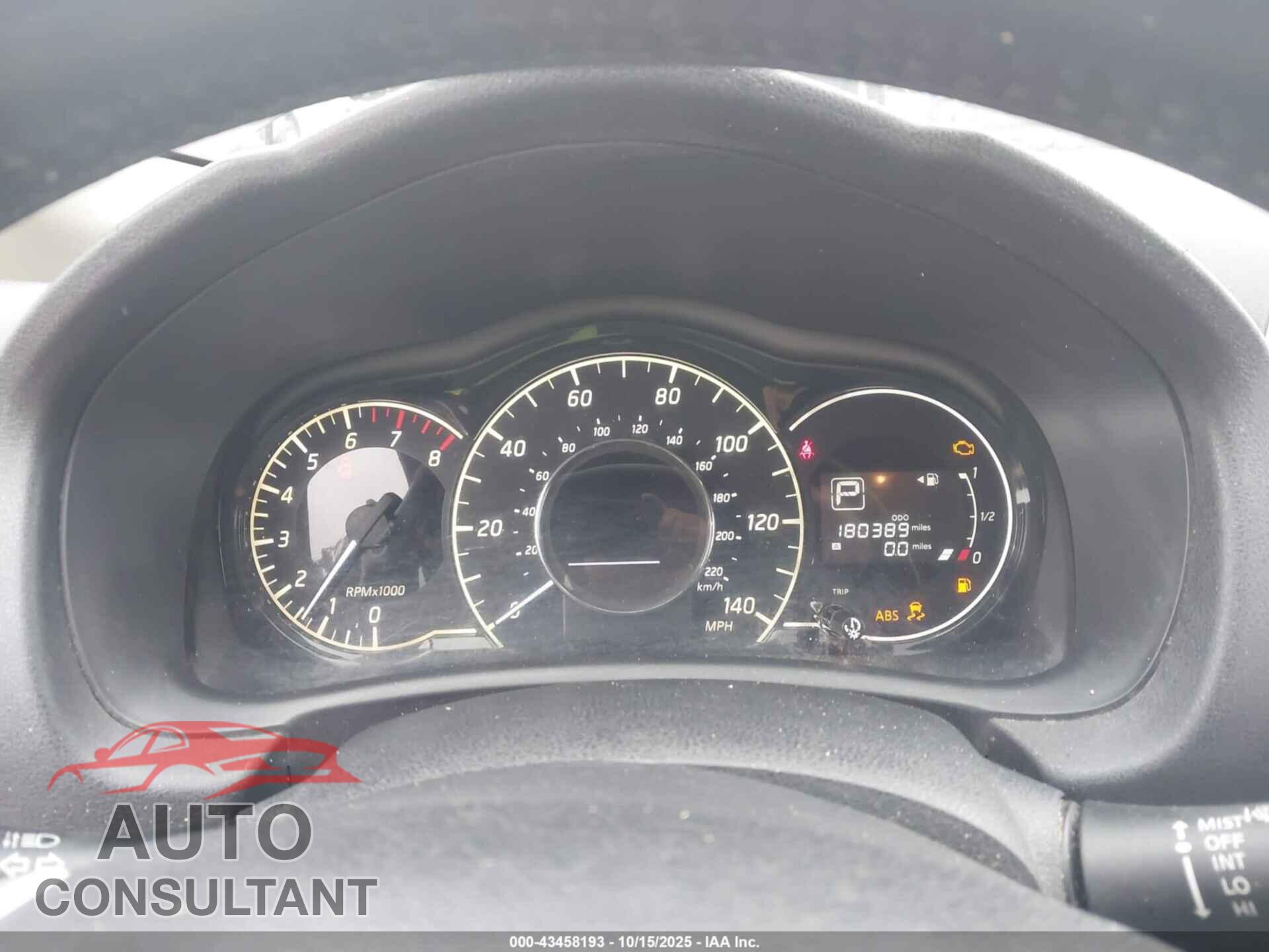 NISSAN VERSA NOTE 2017 - 3N1CE2CP3HL352350