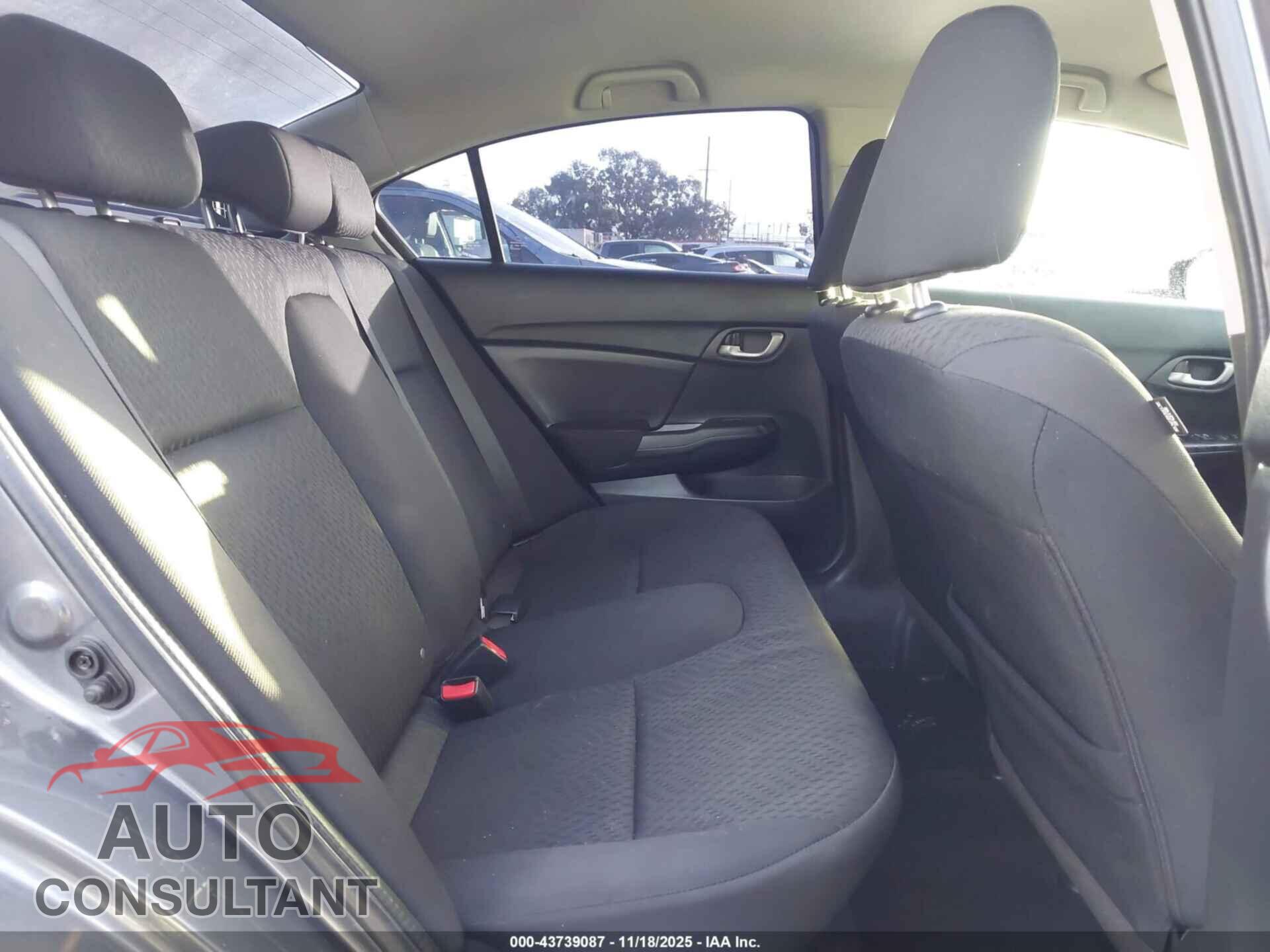 HONDA CIVIC 2015 - 2HGFB2F51FH527876
