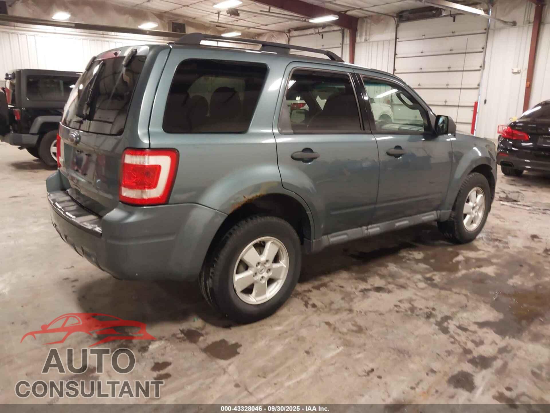 FORD ESCAPE 2011 - 1FMCU0D79BKB72085