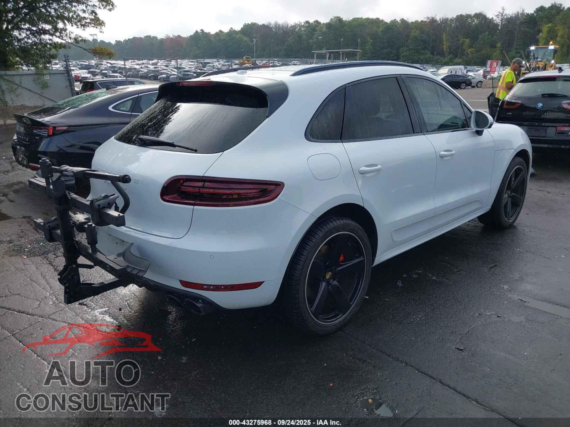 PORSCHE MACAN 2017 - WP1AF2A50HLB61143
