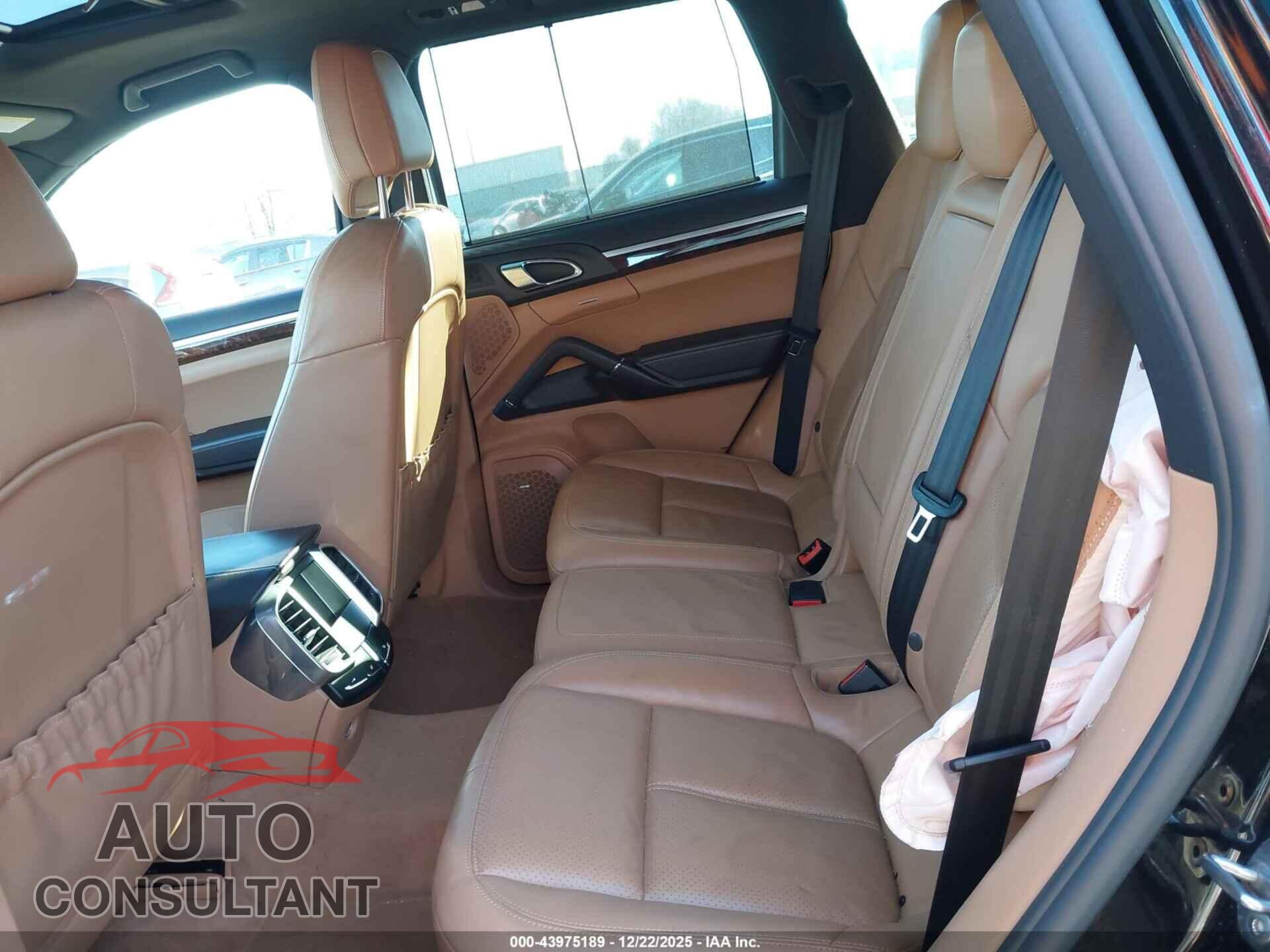 PORSCHE CAYENNE 2011 - WP1AB2A21BLA52022