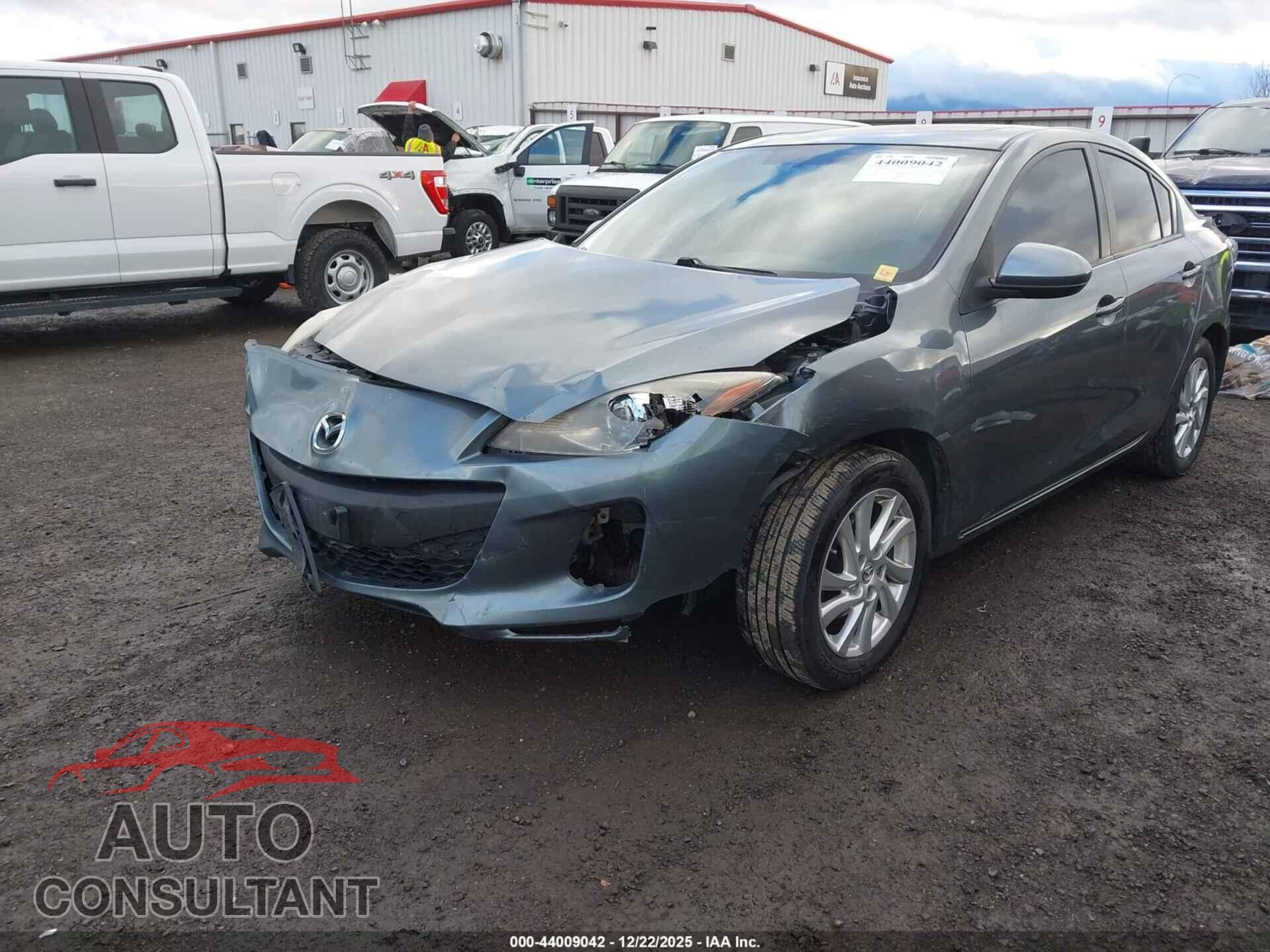 MAZDA MAZDA3 2012 - JM1BL1W81C1677219