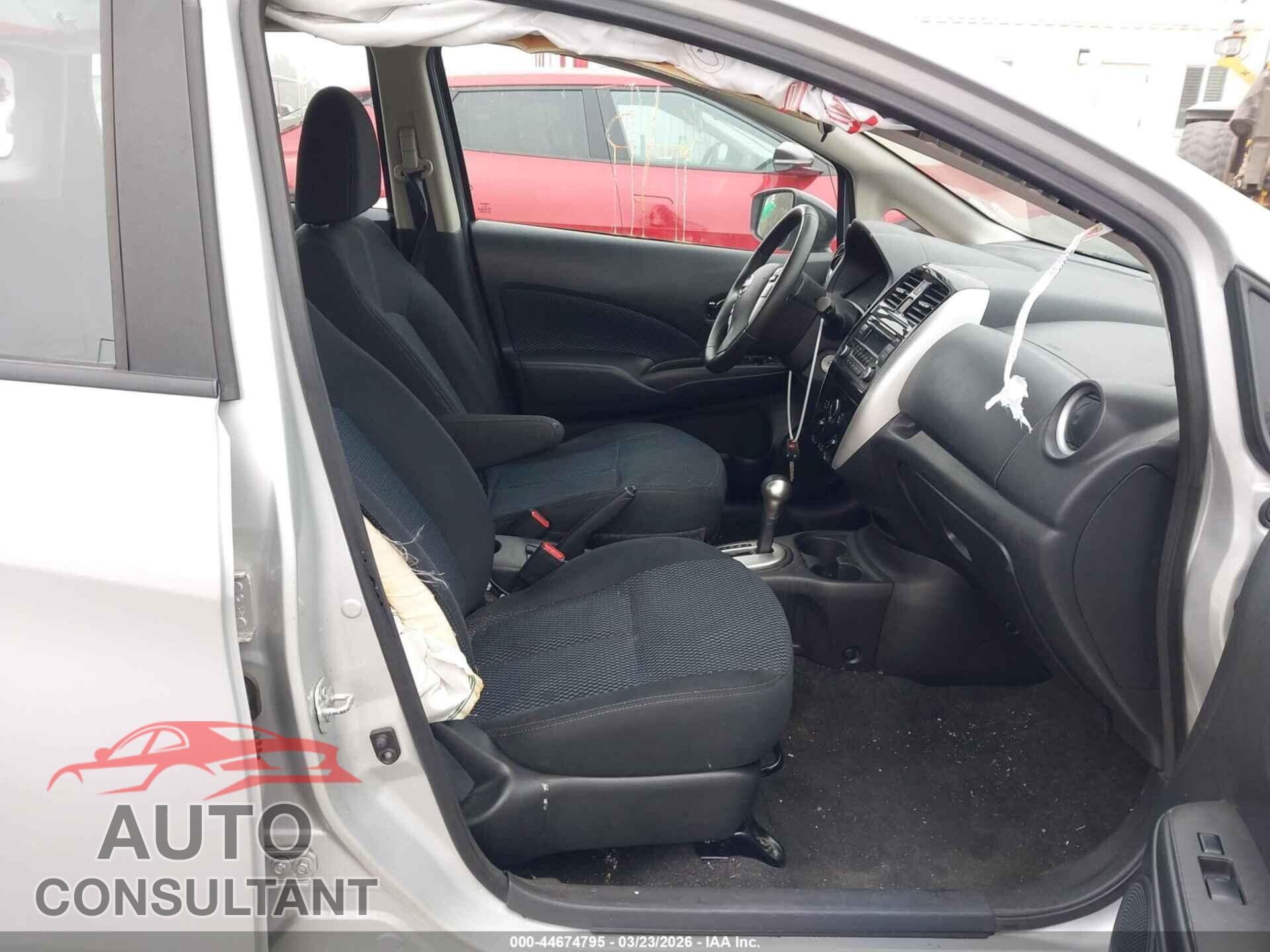 NISSAN VERSA NOTE 2015 - 3N1CE2CP6FL446400