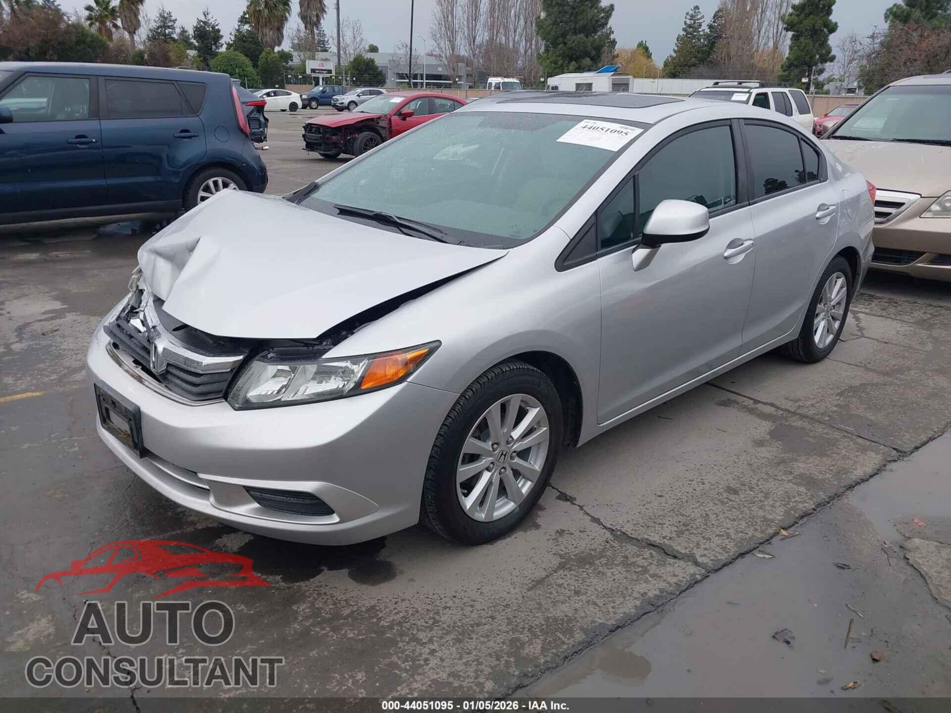 HONDA CIVIC 2012 - 2HGFB2F80CH511707