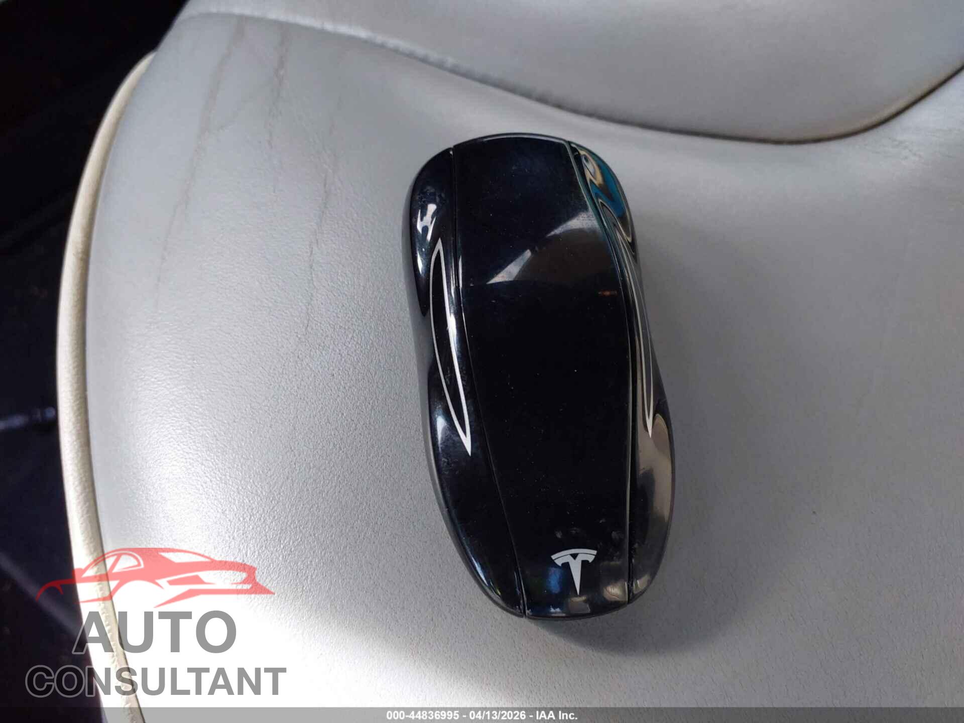 TESLA MODEL S 2013 - 5YJSA1DP8DFP05798