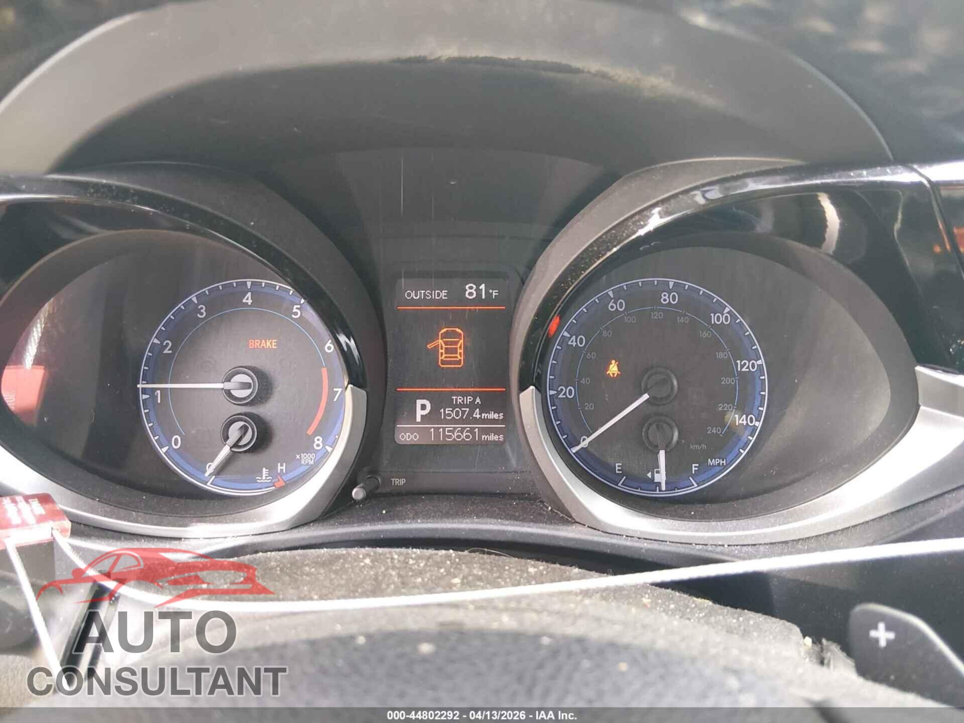 TOYOTA COROLLA 2015 - 5YFBURHE4FP292901