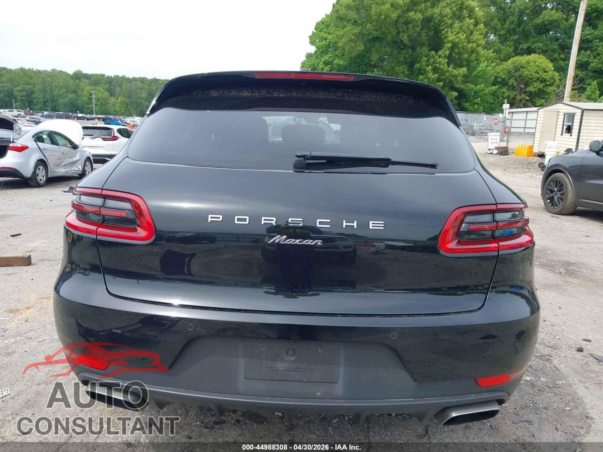 PORSCHE MACAN 2018 - WP1AA2A52JLB00932
