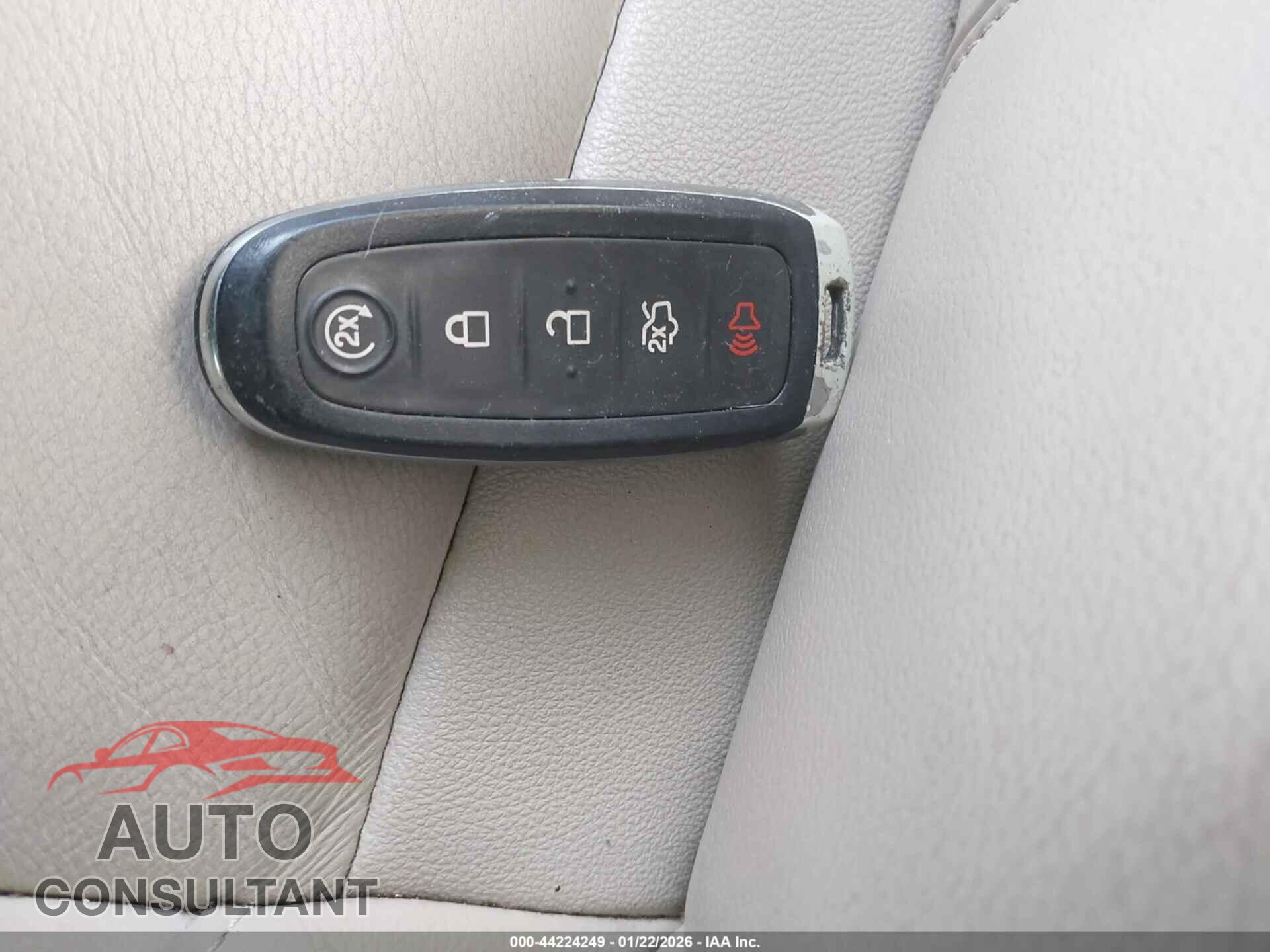 FORD FOCUS 2016 - 1FADP3J22GL260073