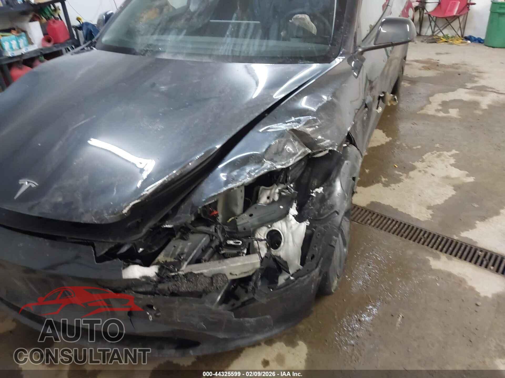 TESLA MODEL 3 2025 - 5YJ3E1EA6SF986516