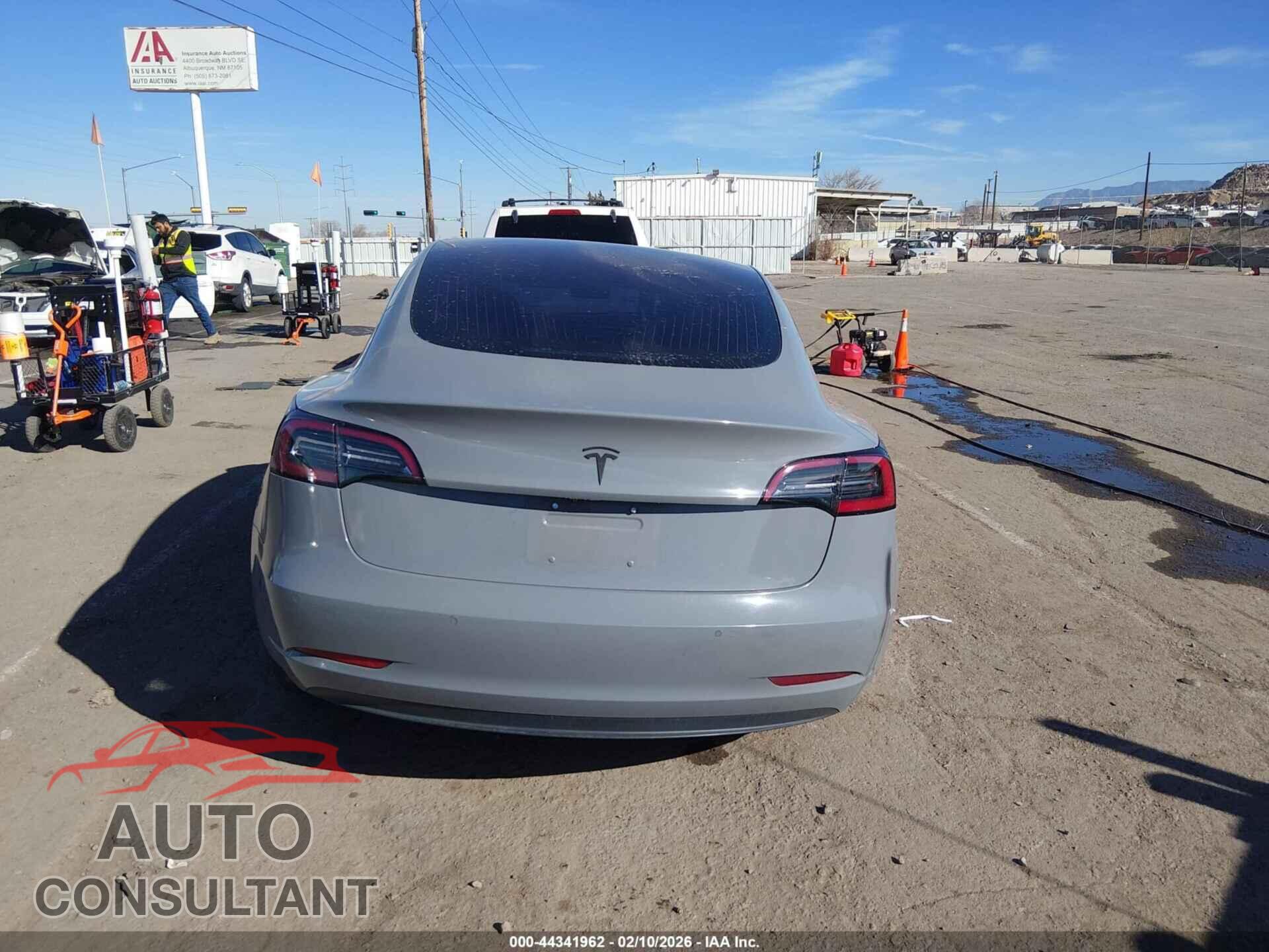 TESLA MODEL 3 2018 - 5YJ3E1EA3JF024480