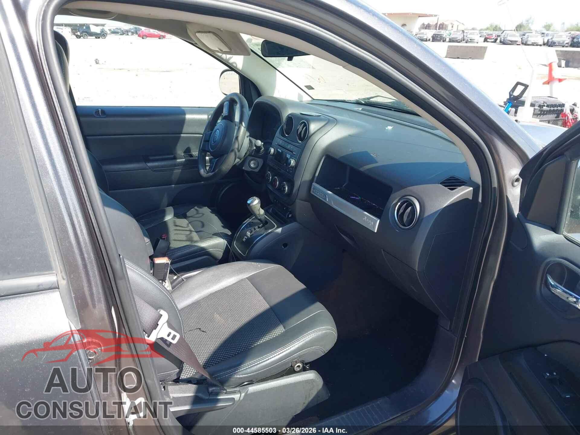 JEEP COMPASS 2015 - 1C4NJCBA2FD220199