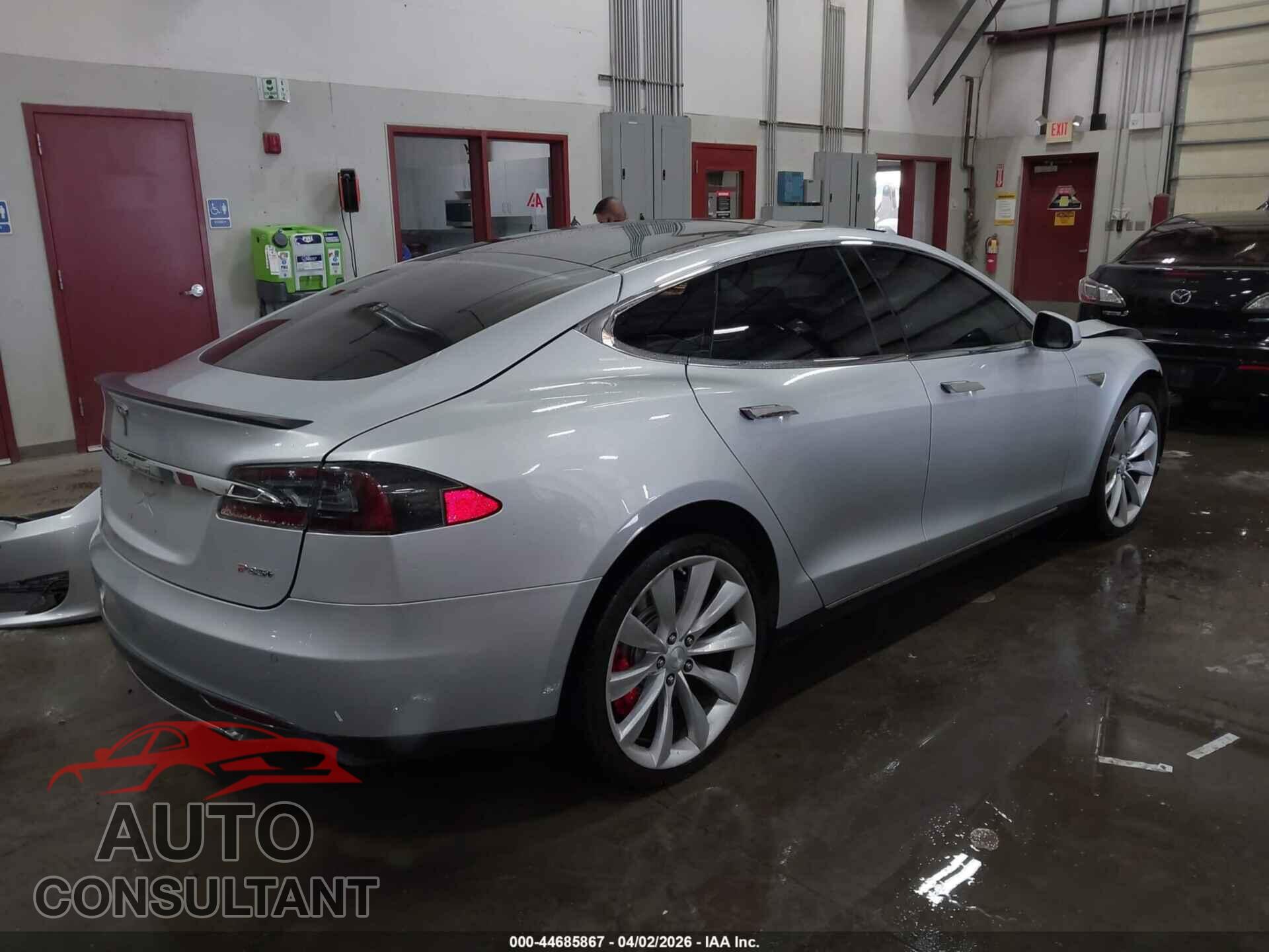 TESLA MODEL S 2014 - 5YJSA1H14EFP39311