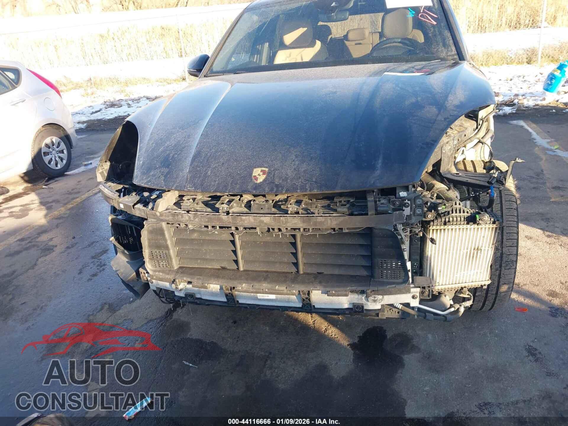 PORSCHE CAYENNE 2019 - WP1AA2AY2KDA12923