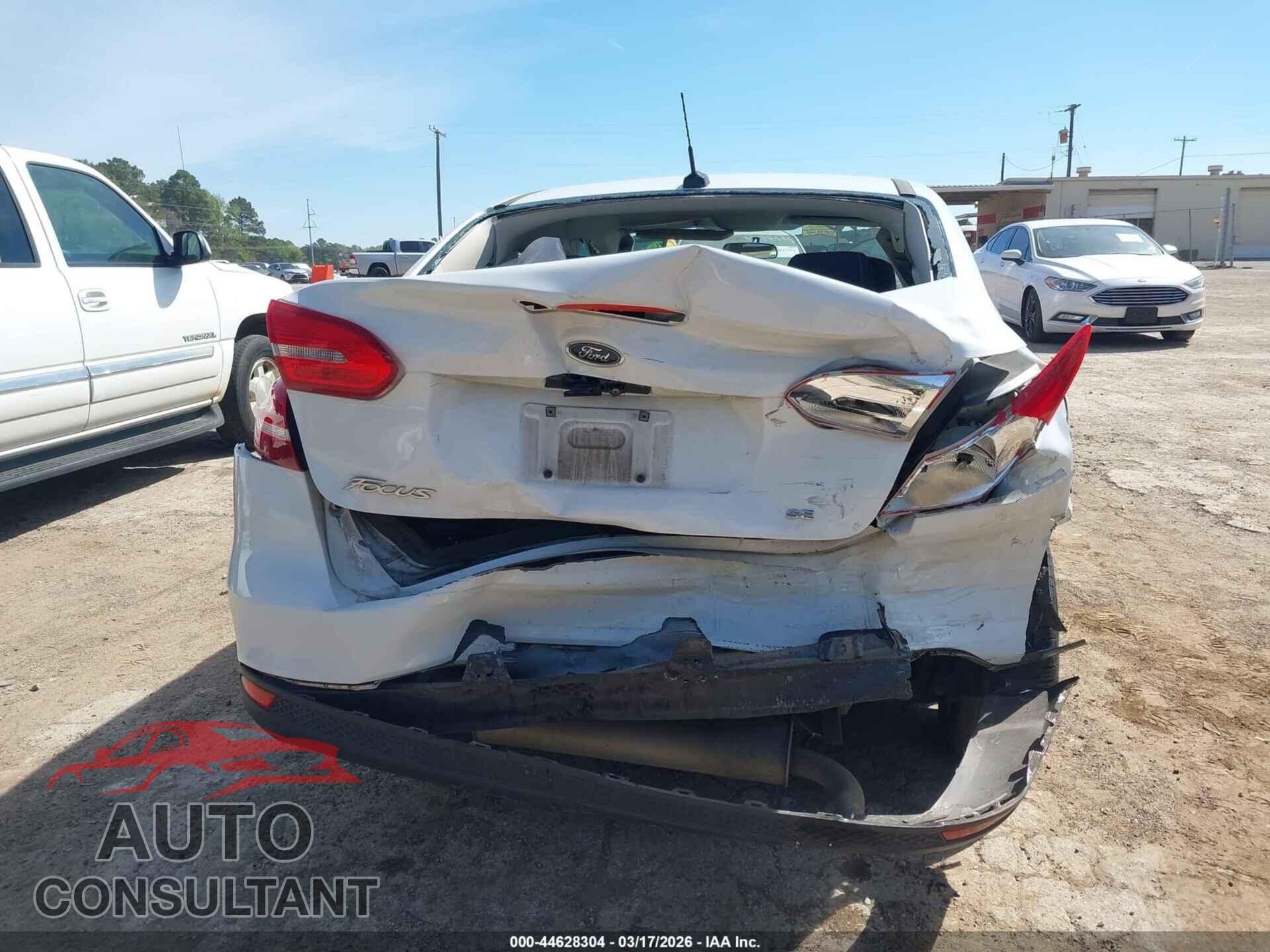 FORD FOCUS 2017 - 1FADP3F24HL328447