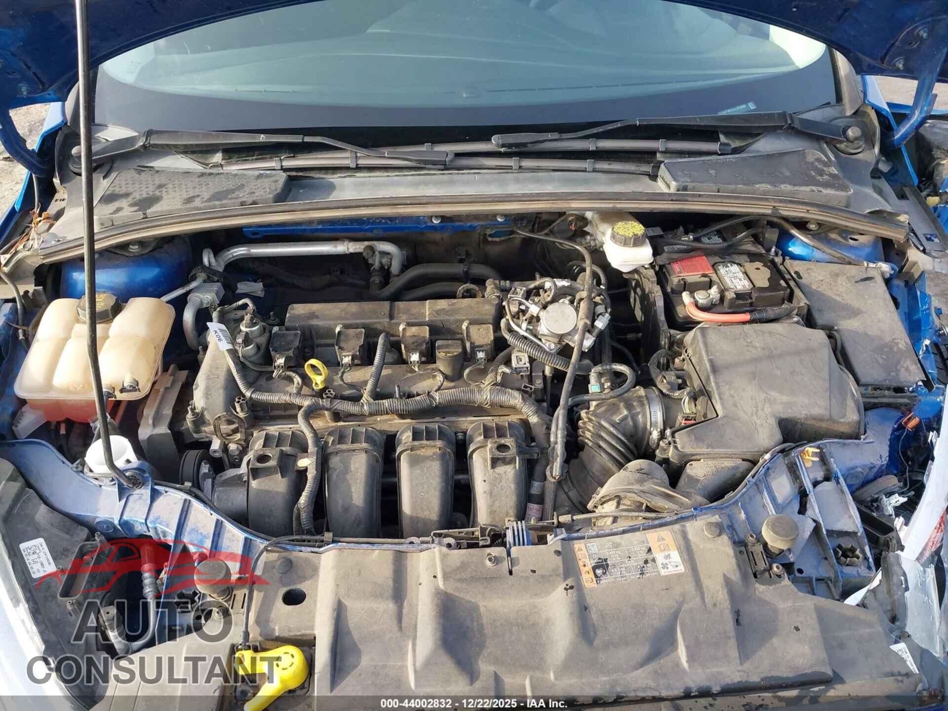 FORD FOCUS 2018 - 1FADP3K25JL323088