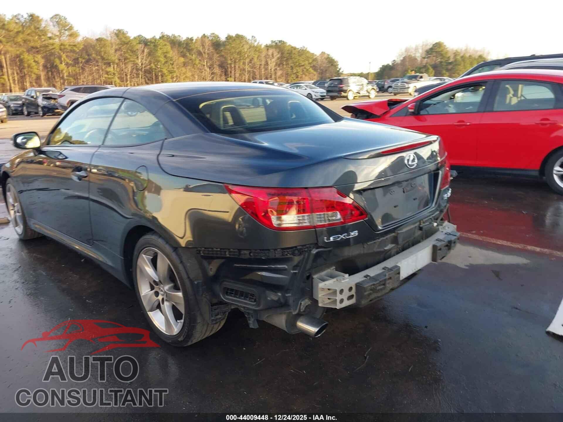 LEXUS IS 350C 2010 - JTHFE2C28A2502831