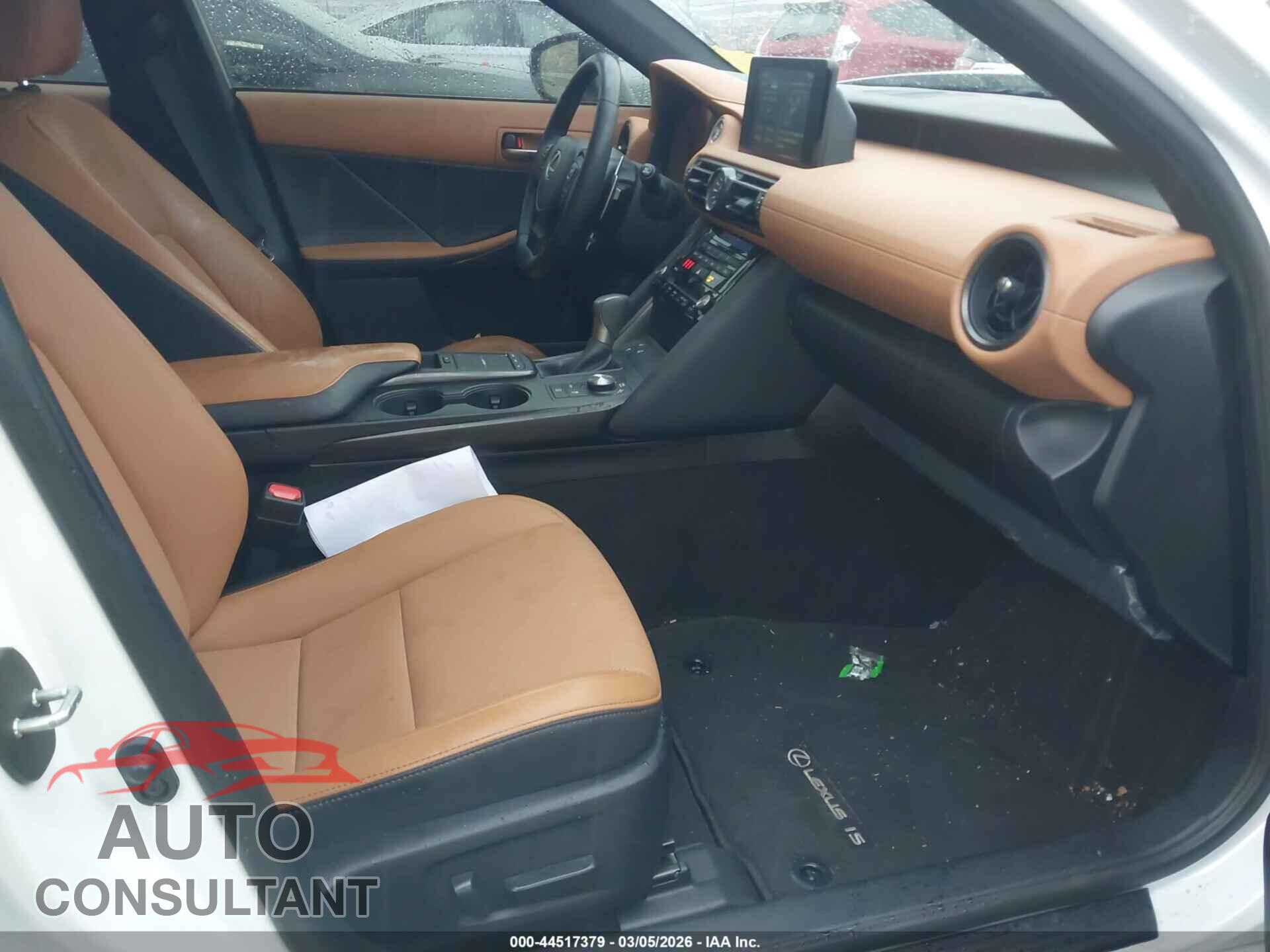 LEXUS IS 300 2024 - JTHCA1D28R5129727