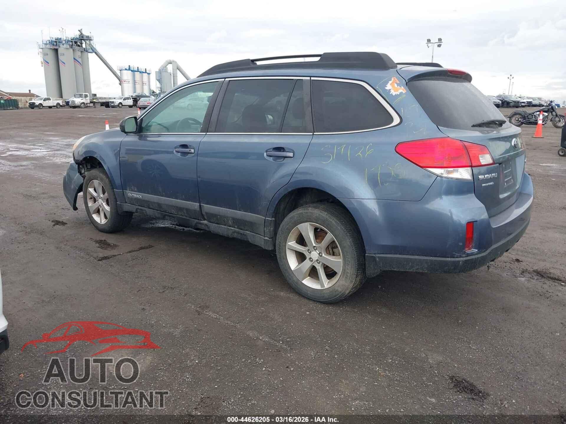 SUBARU OUTBACK 2013 - 4S4BRBGC8D3319608