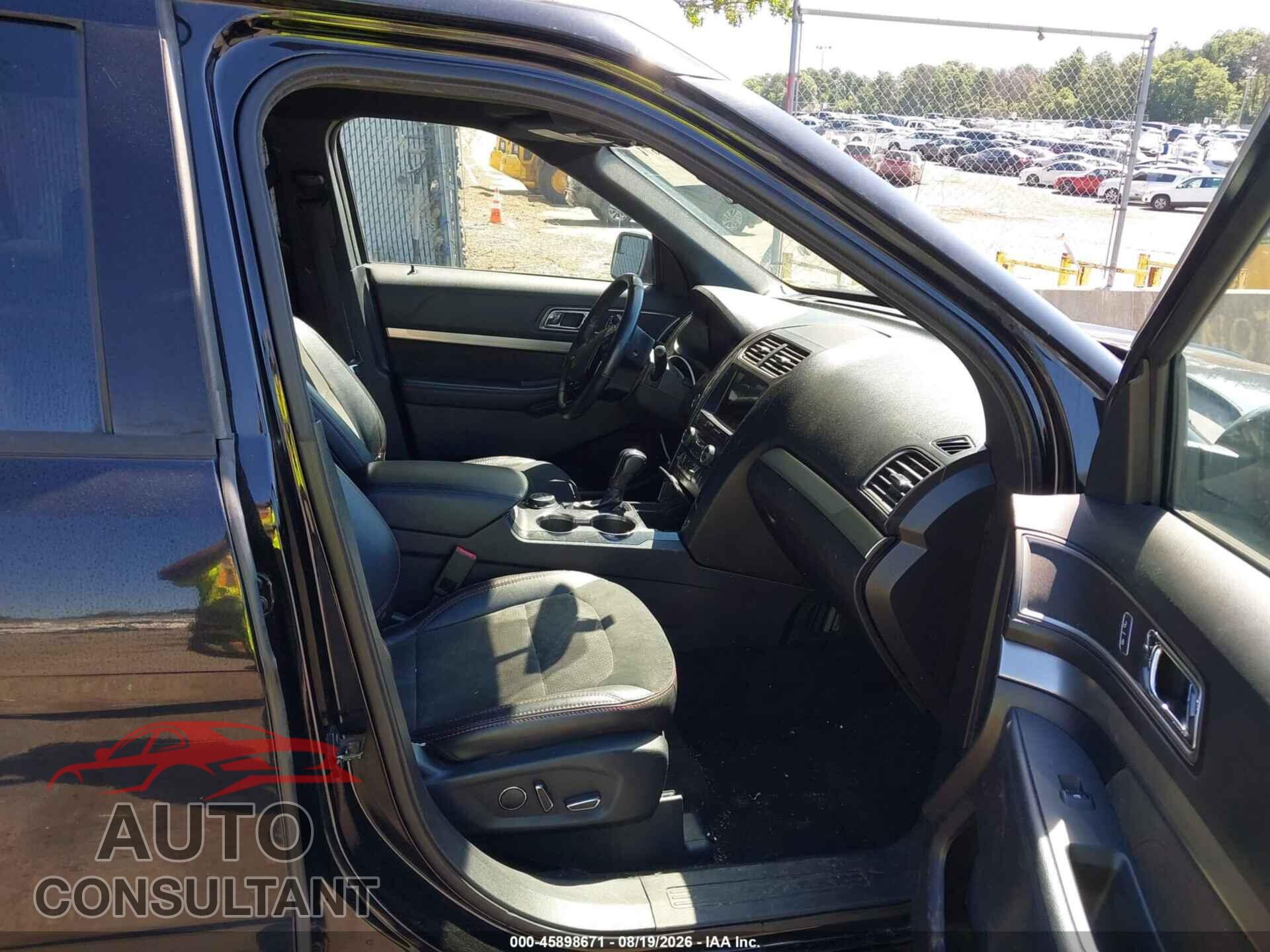 FORD EXPLORER 2018 - 1FM5K8D81JGB02166
