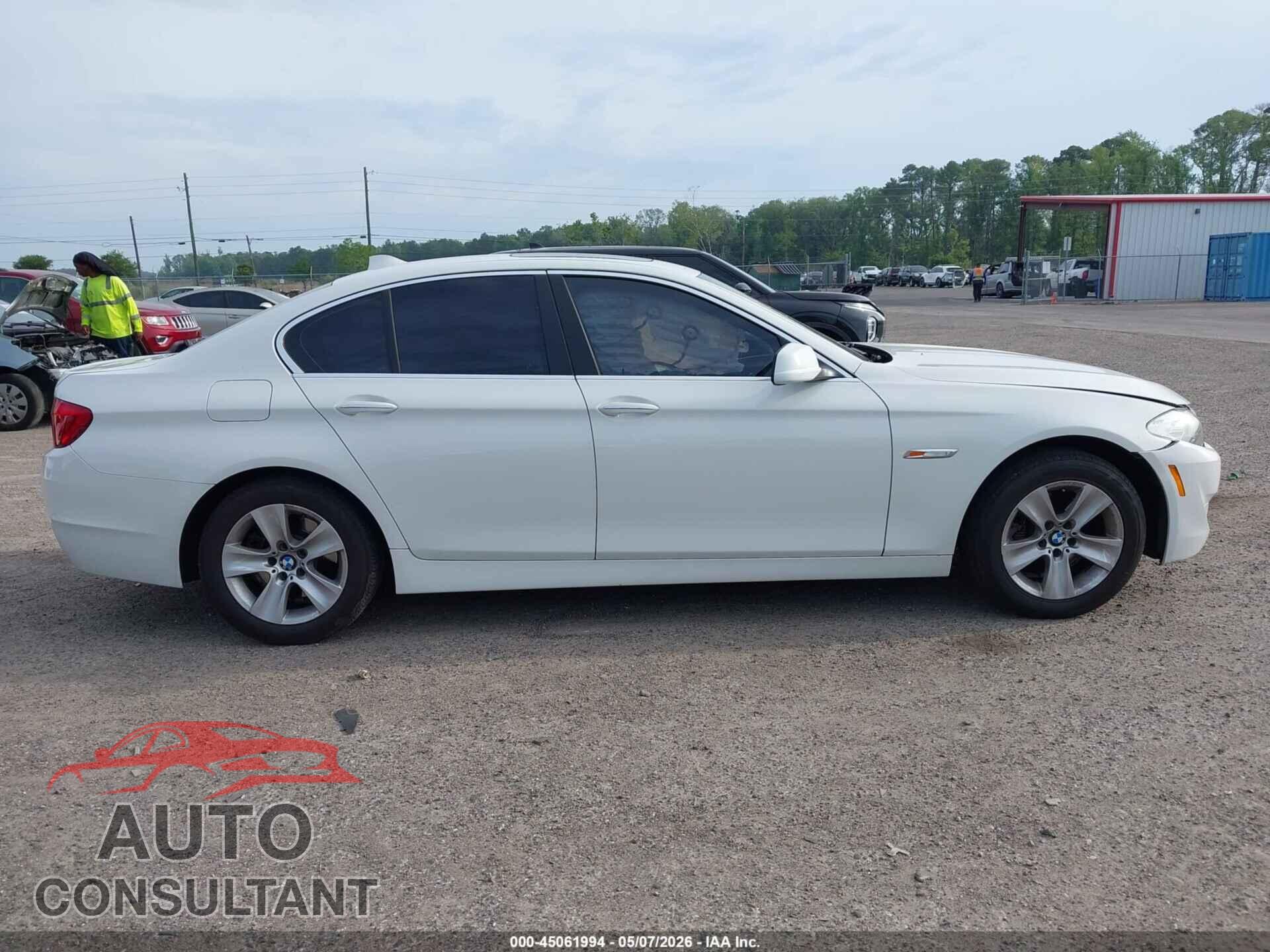 BMW 528I 2013 - WBAXG5C51DDY34806