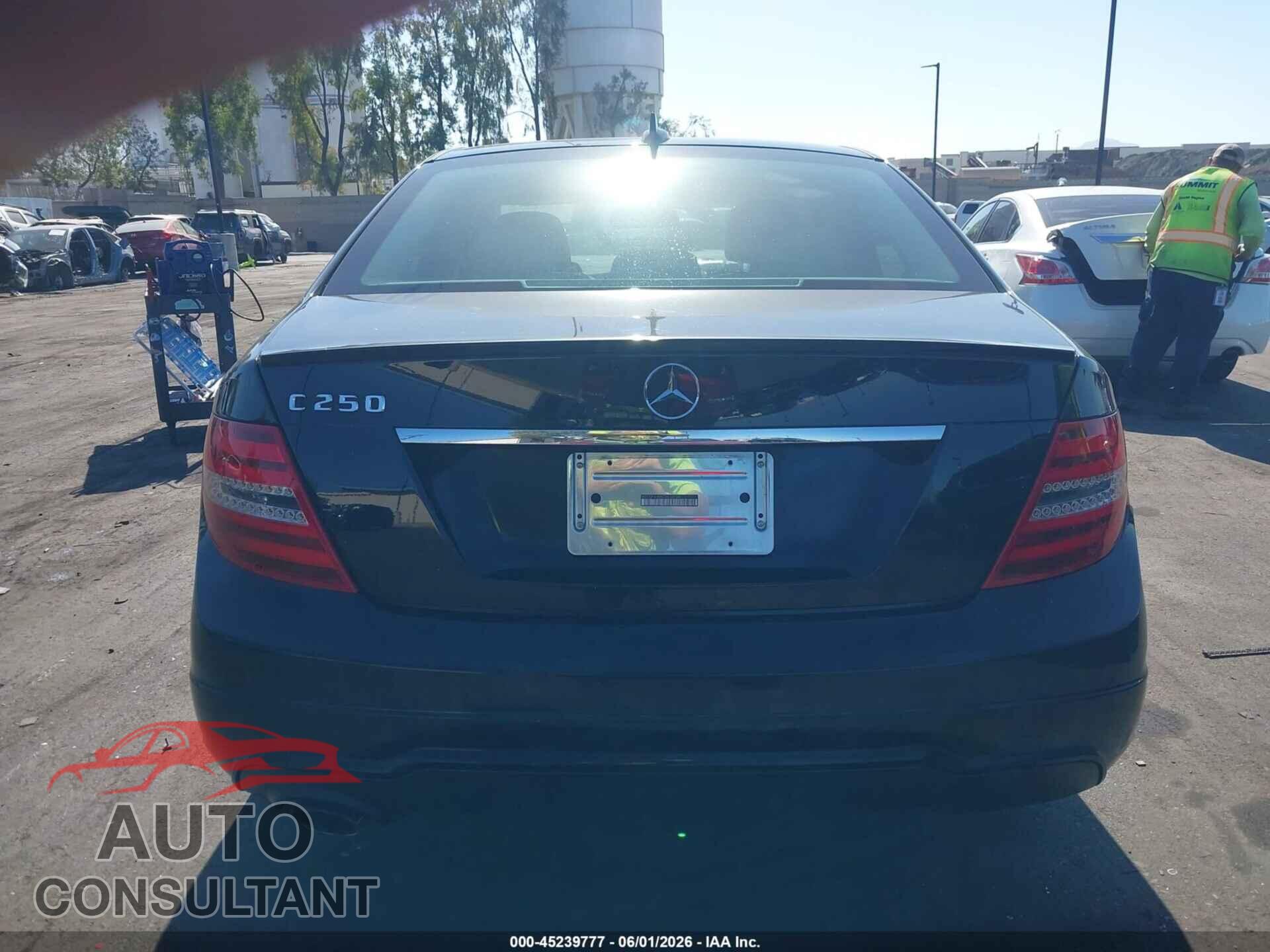 MERCEDES-BENZ C 250 2012 - WDDGF4HB5CA610734