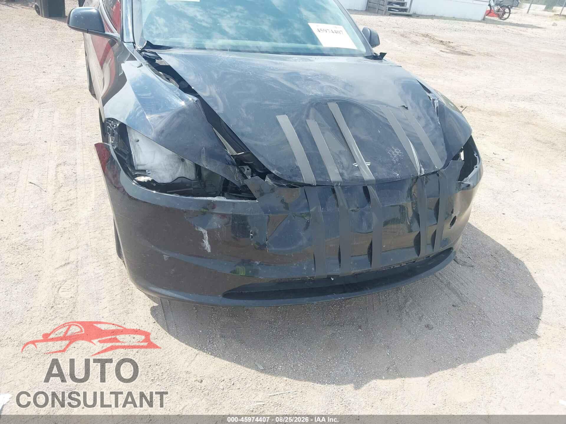 TESLA MODEL 3 2024 - 5YJ3E1EB1RF786792