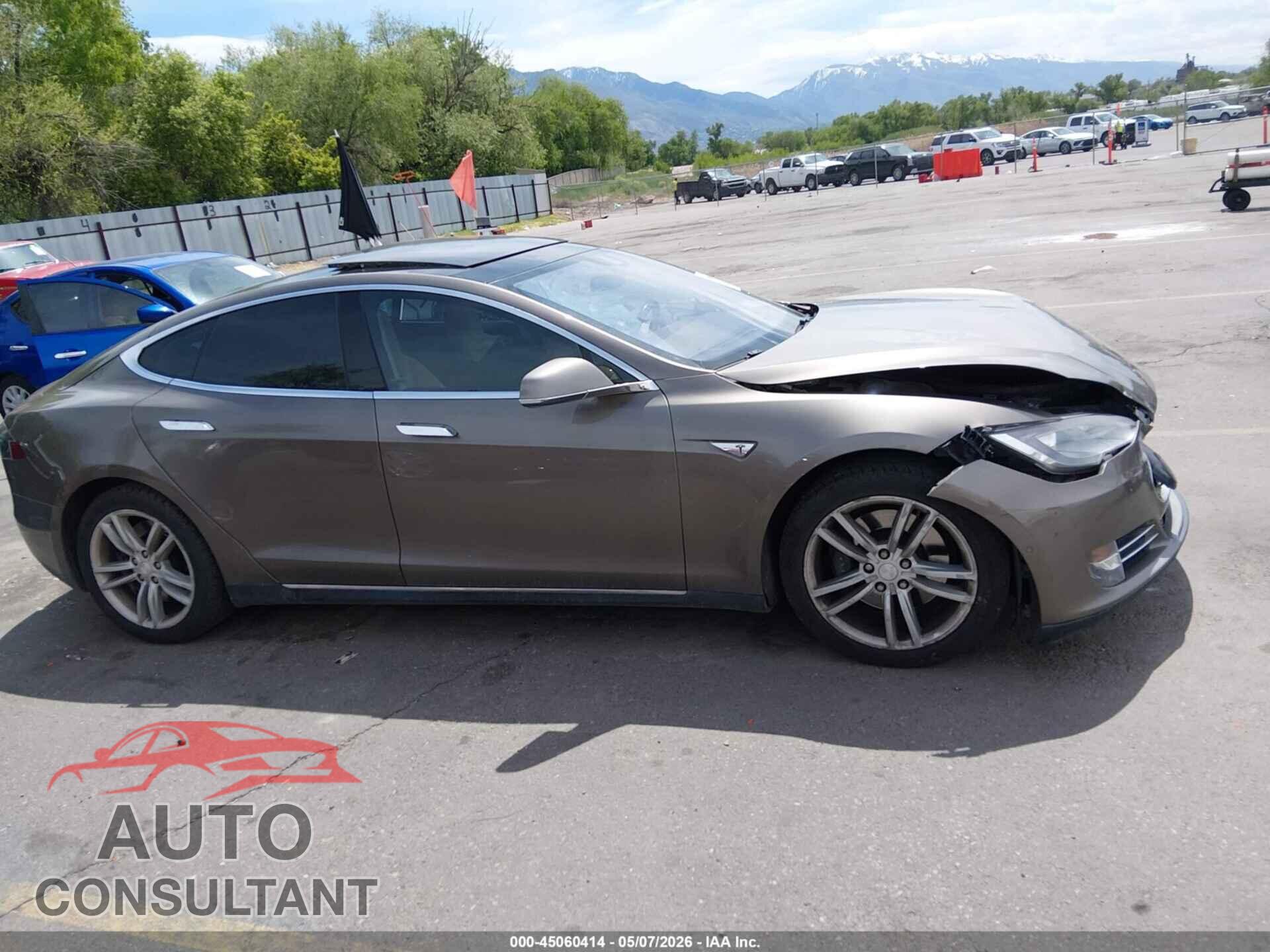 TESLA MODEL S 2015 - 5YJSA1H20FF096434
