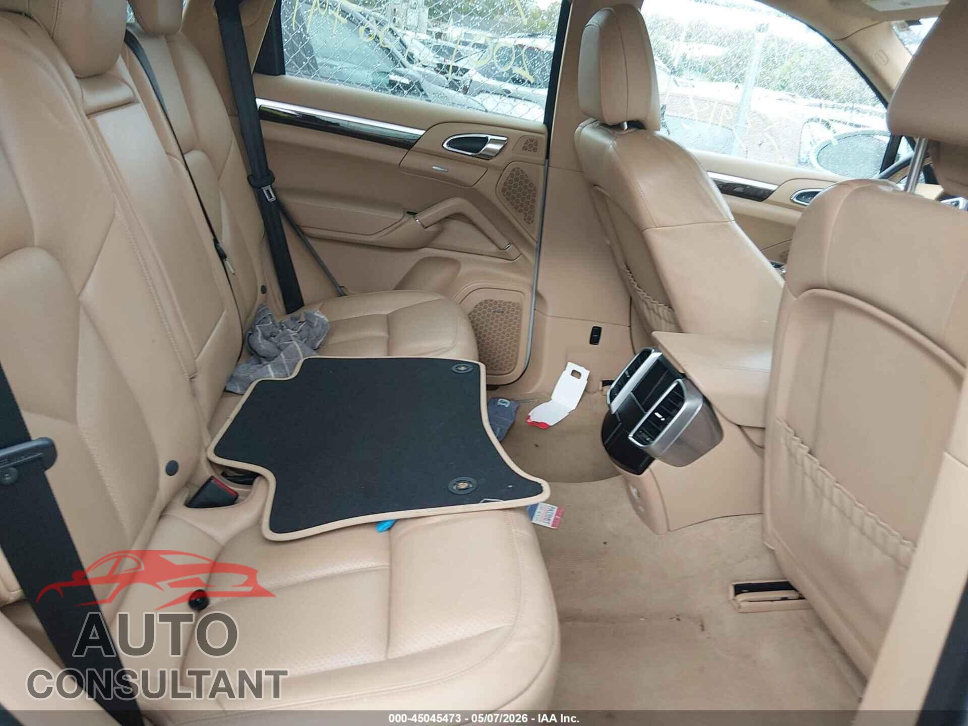 PORSCHE CAYENNE 2016 - WP1AB2A21GLA93872