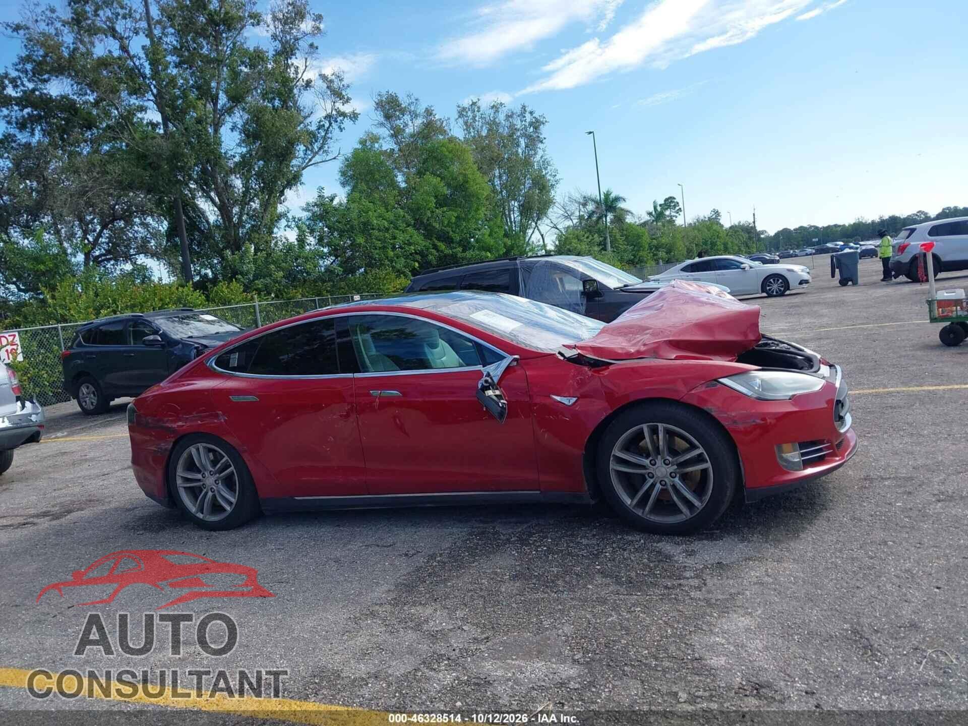 TESLA MODEL S 2013 - 5YJSA1DN9DFP16114