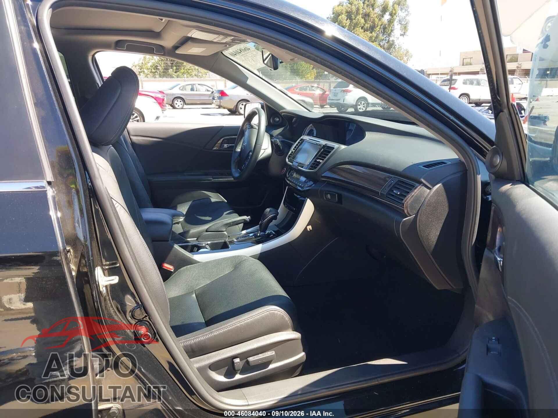 HONDA ACCORD 2017 - 1HGCR2F96HA242531