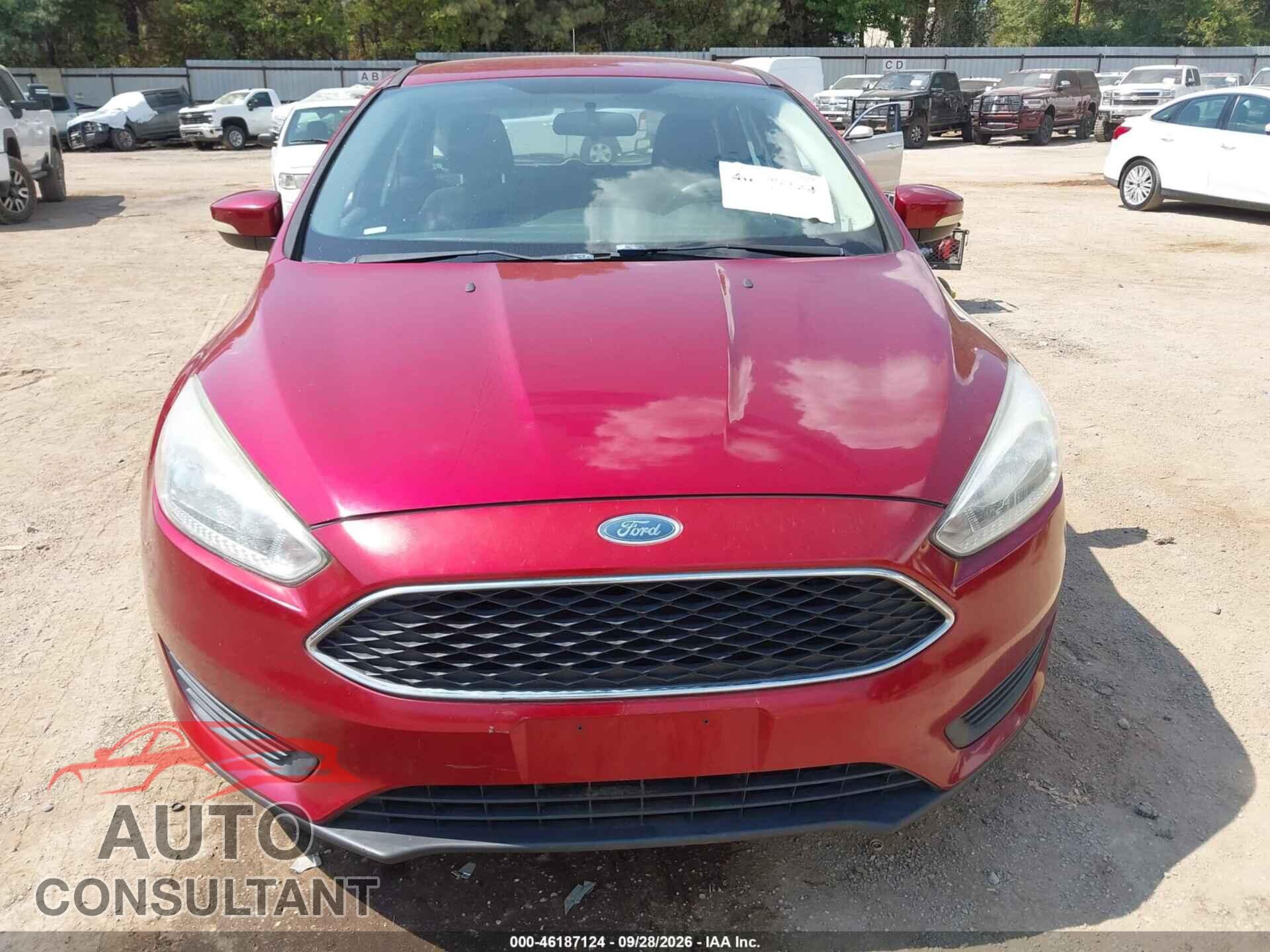 FORD FOCUS 2017 - 1FADP3K26HL210518