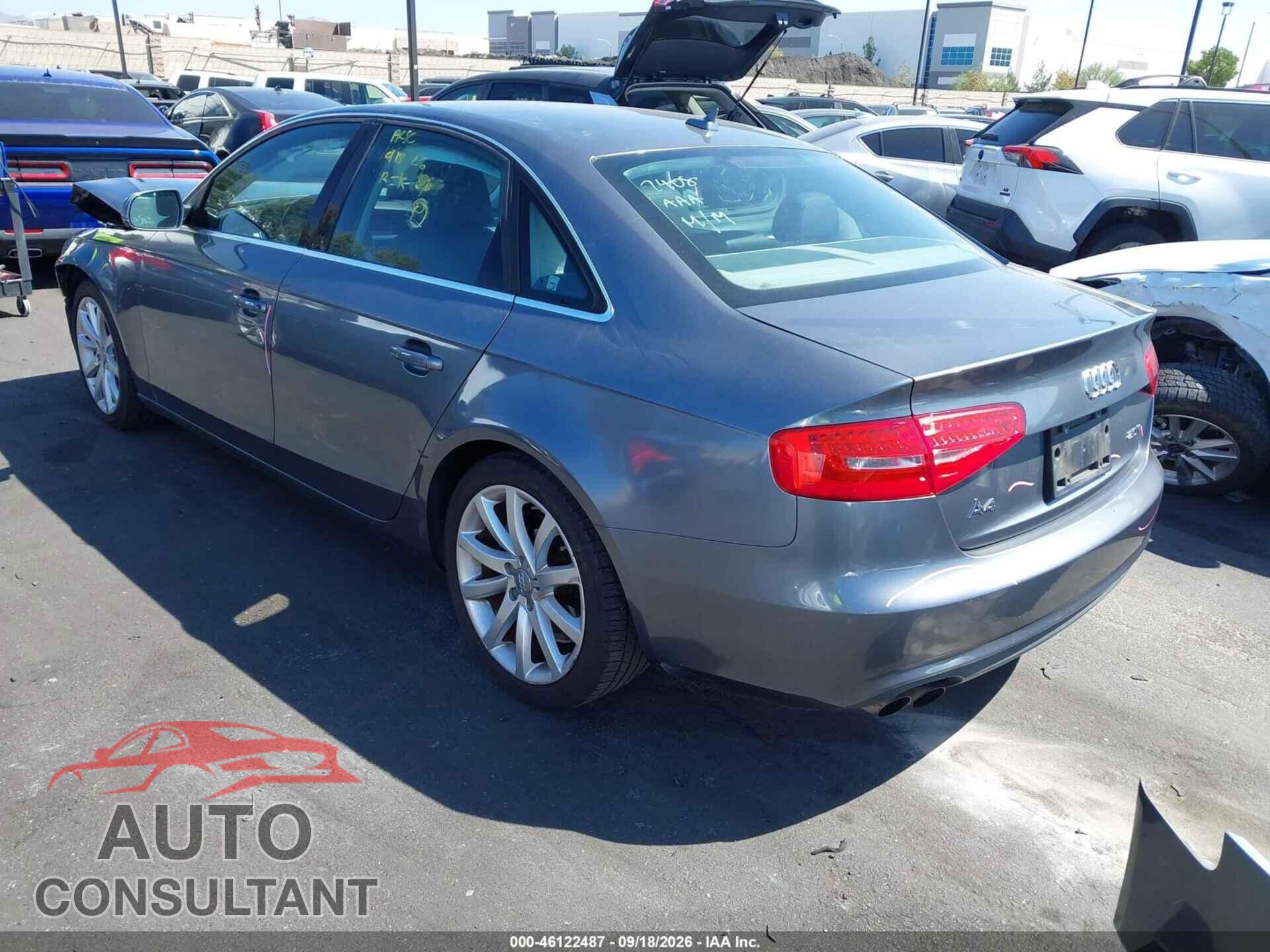 AUDI A4 2013 - WAUEFAFL3DN009261