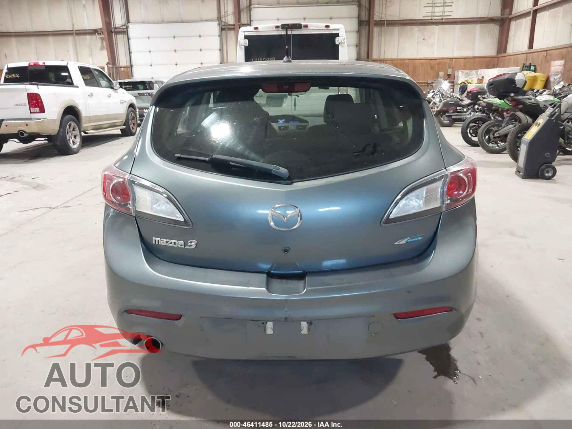 MAZDA MAZDA3 2012 - JM1BL1L83C1586599