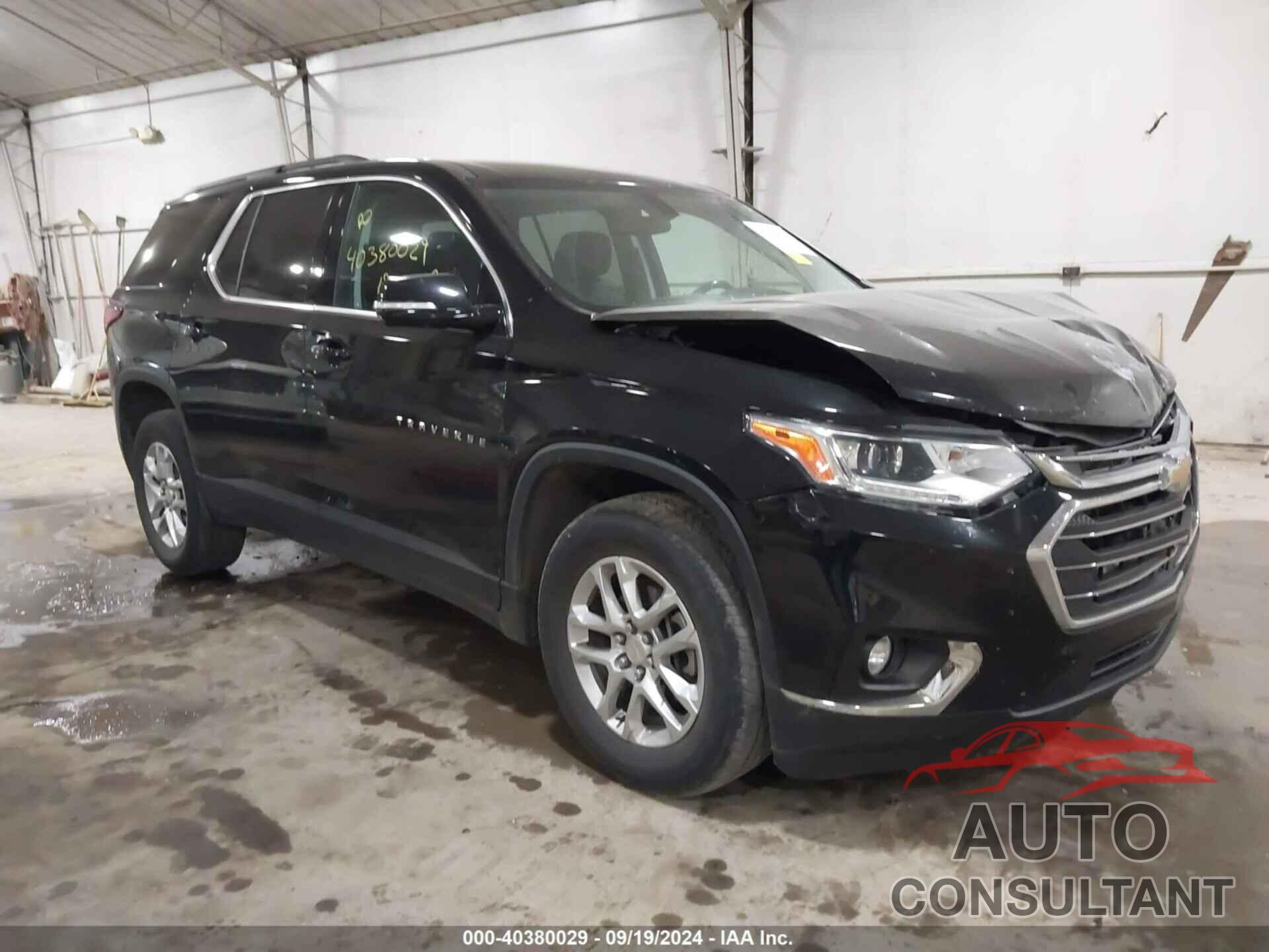 CHEVROLET TRAVERSE 2019 - 1GNEVGKW8KJ102135