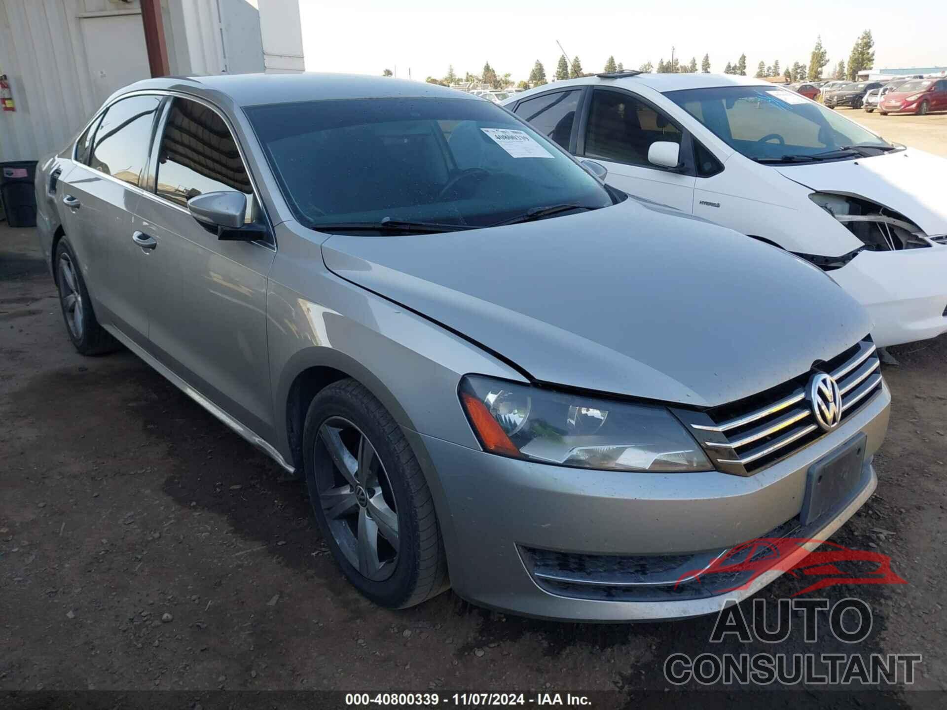 VOLKSWAGEN PASSAT 2012 - 1VWBP7A35CC011243