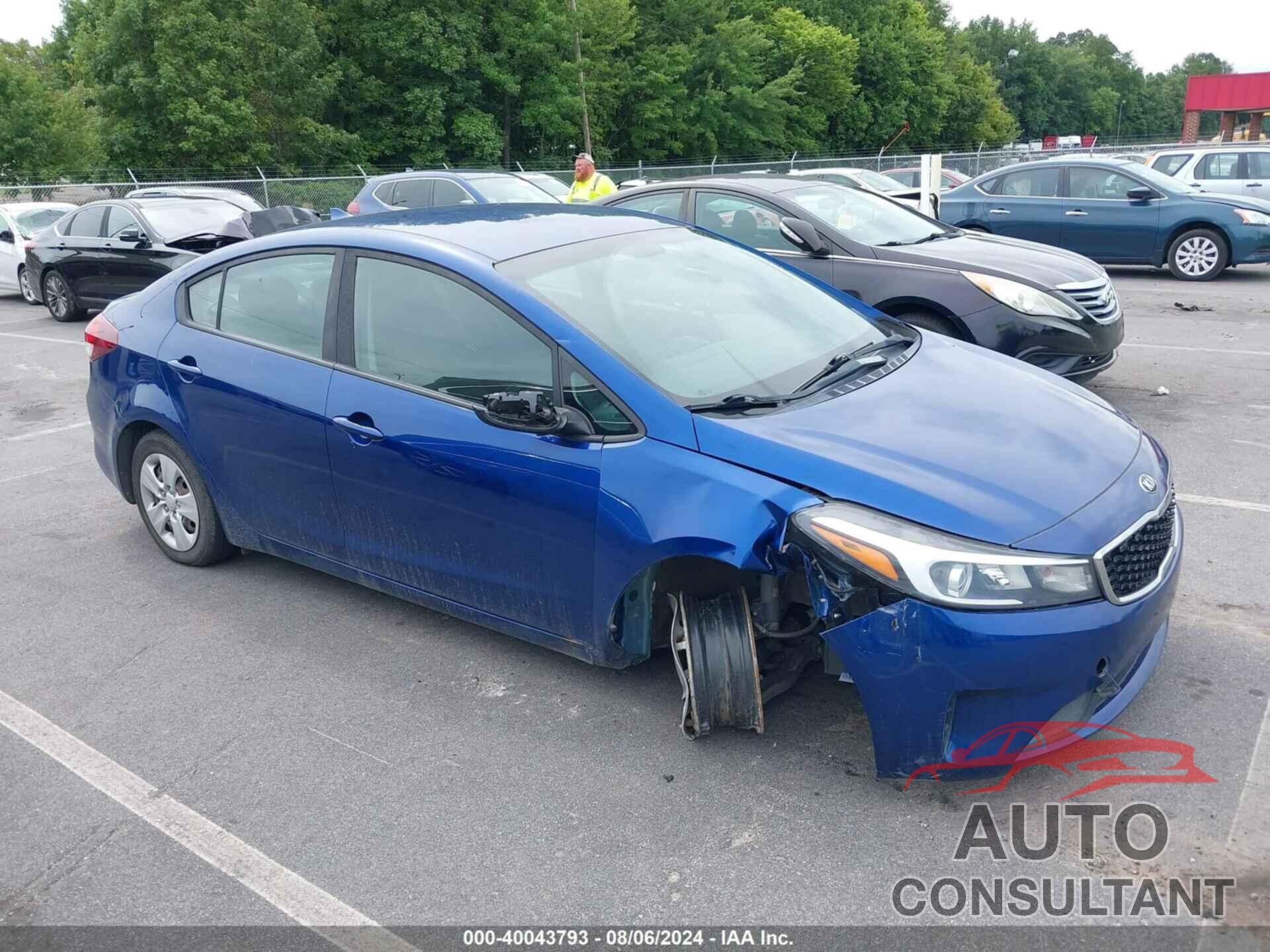 KIA FORTE 2018 - 3KPFK4A72JE206257