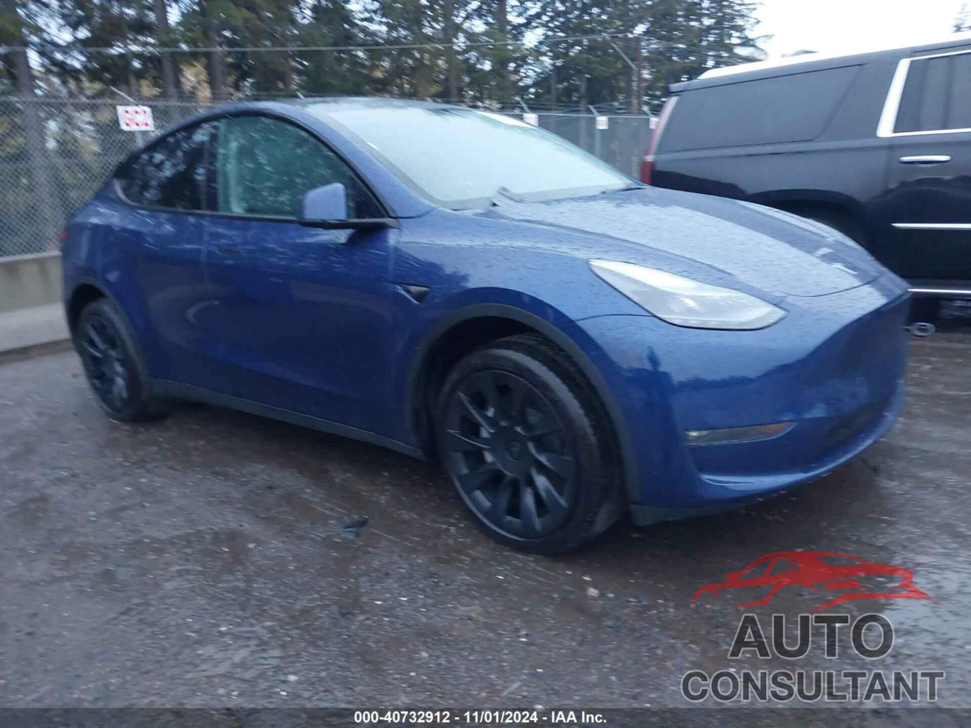 TESLA MODEL Y 2024 - 7SAYGDEE8RF114761