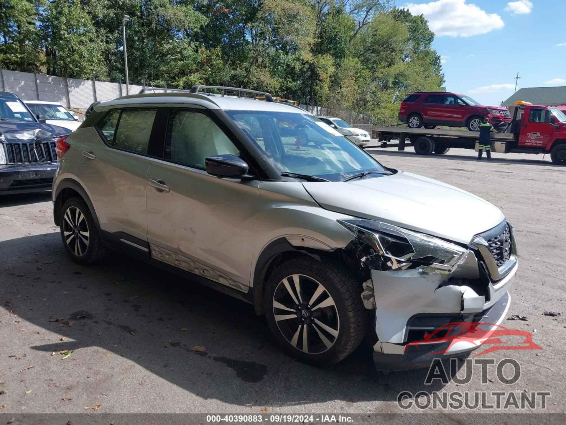 NISSAN KICKS 2018 - 3N1CP5CU4JL532413