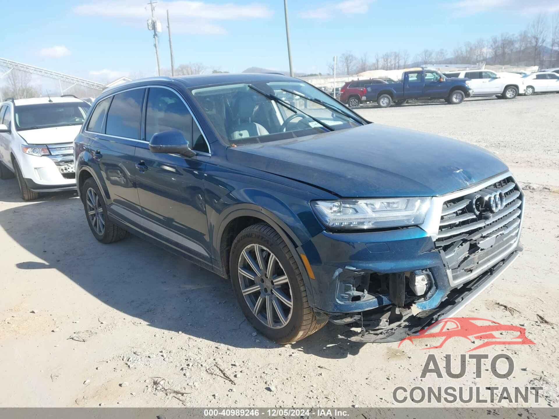 AUDI Q7 2018 - WA1VAAF78JD023902