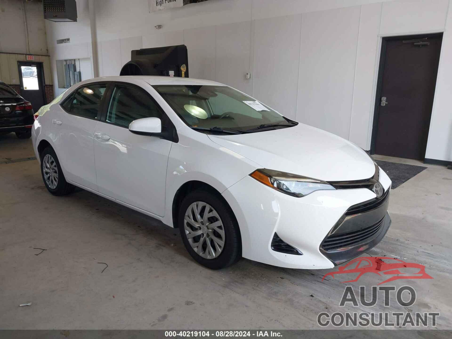 TOYOTA COROLLA 2018 - 5YFBURHE6JP821337