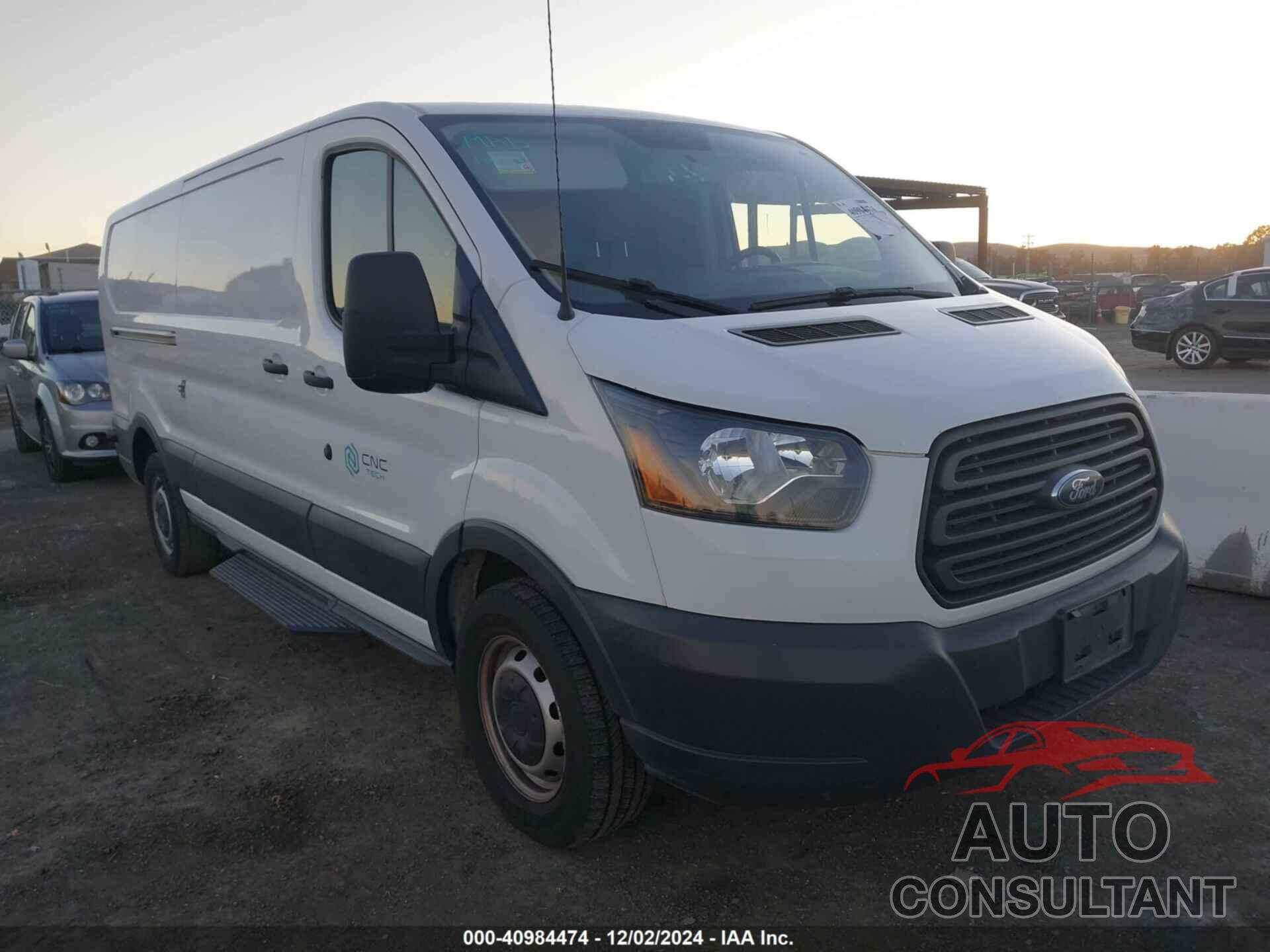 FORD TRANSIT-150 2018 - 1FTYE2YM2JKB30889