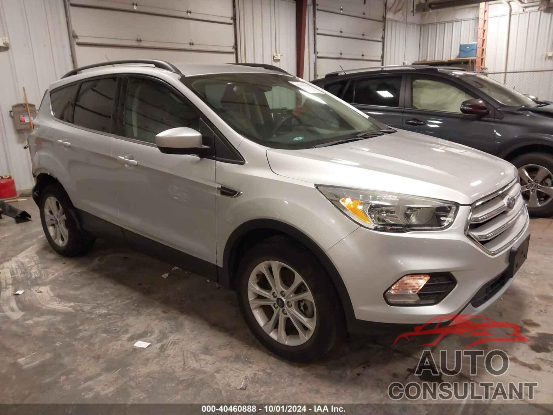 FORD ESCAPE 2018 - 1FMCU9G95JUC38572