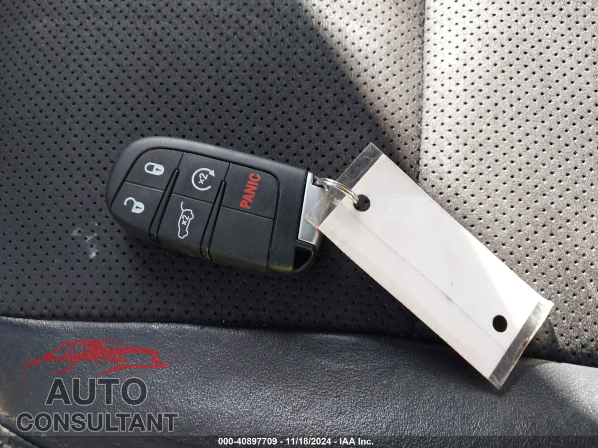 DODGE DURANGO 2018 - 1C4RDJDG1JC448577