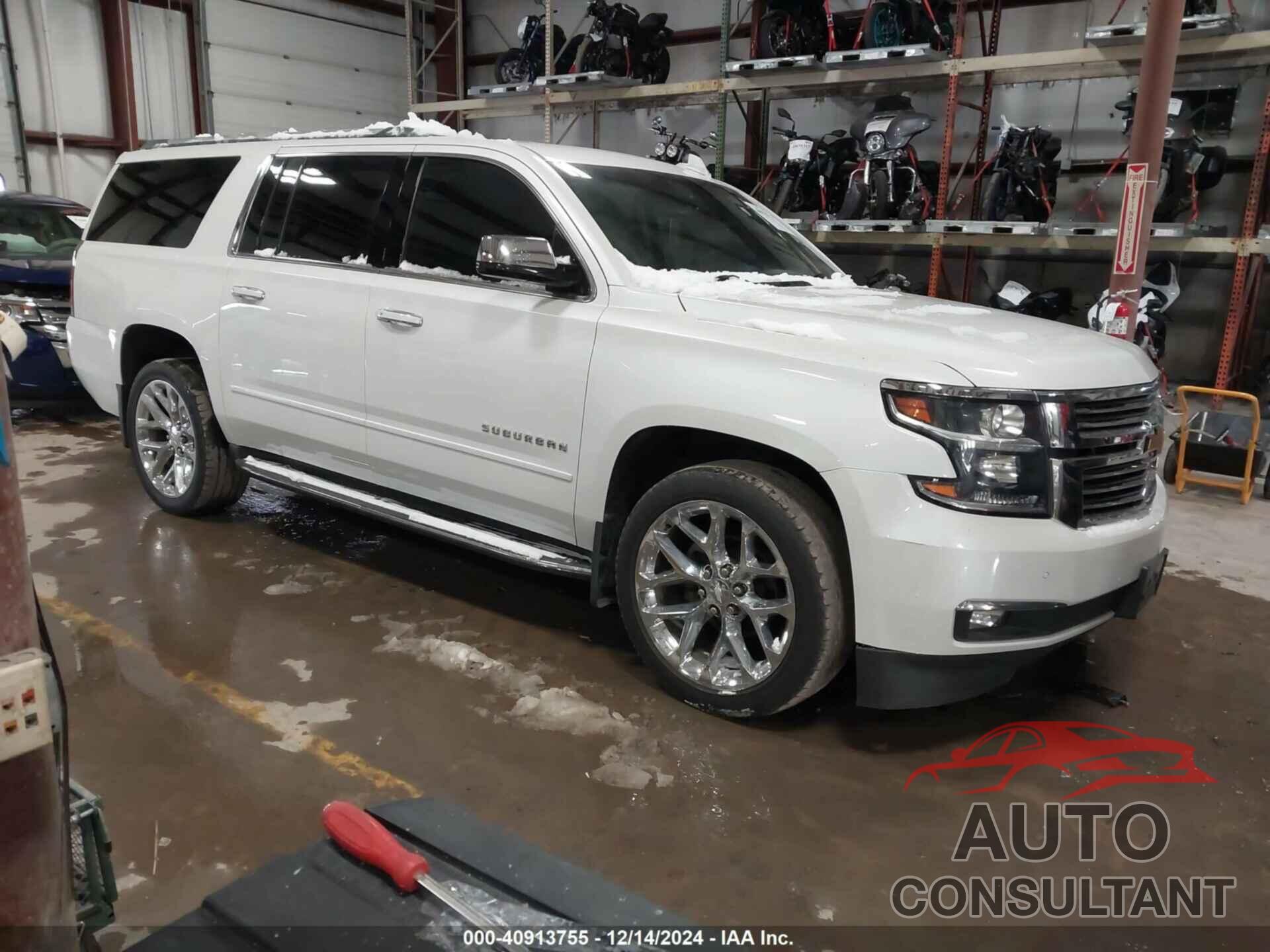 CHEVROLET SUBURBAN 2017 - 1GNSKJKC9HR236631